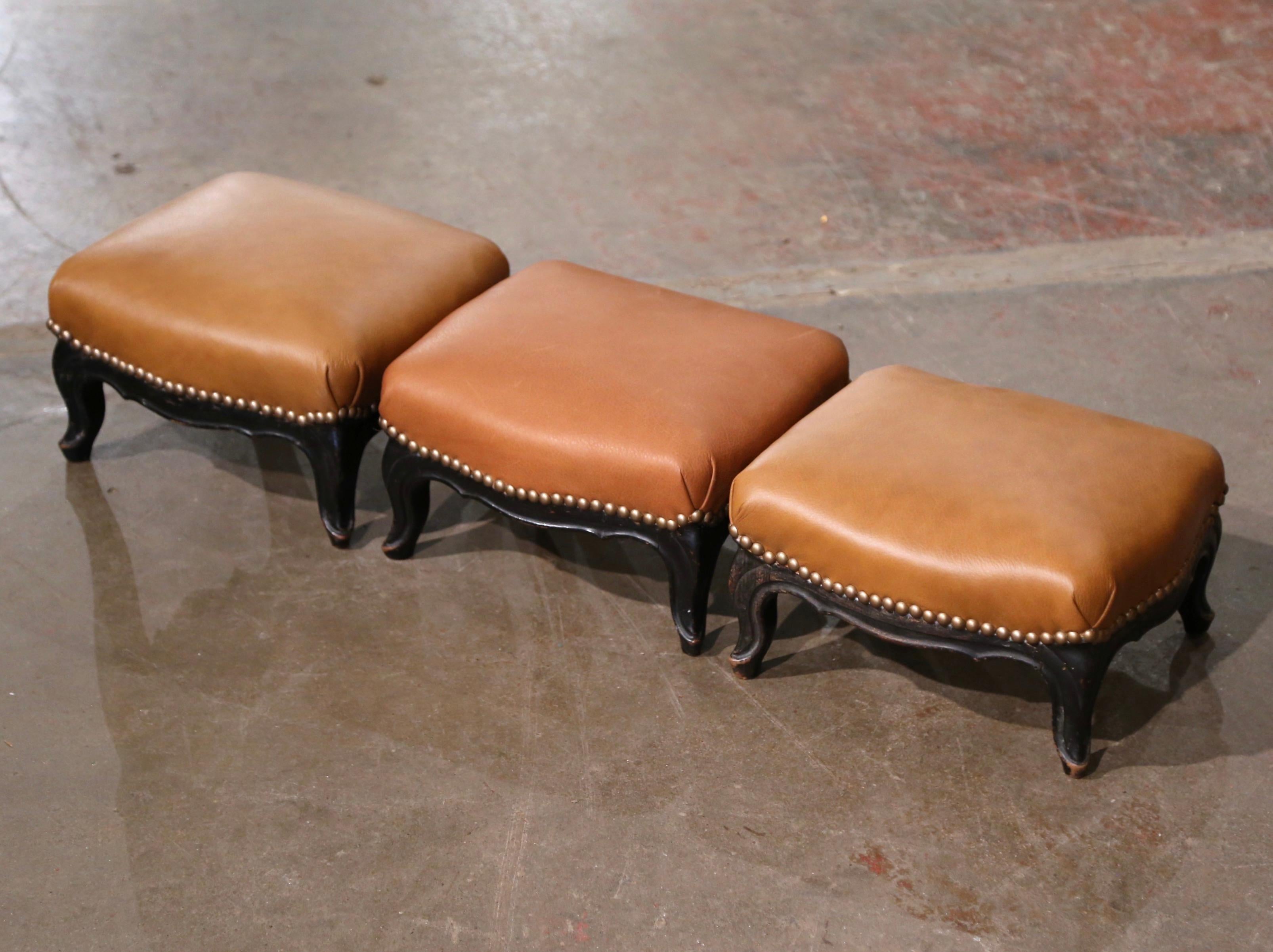 19th Century French Louis XV Carved Blackened Footstools with Leather, Set of 3  For Sale 3