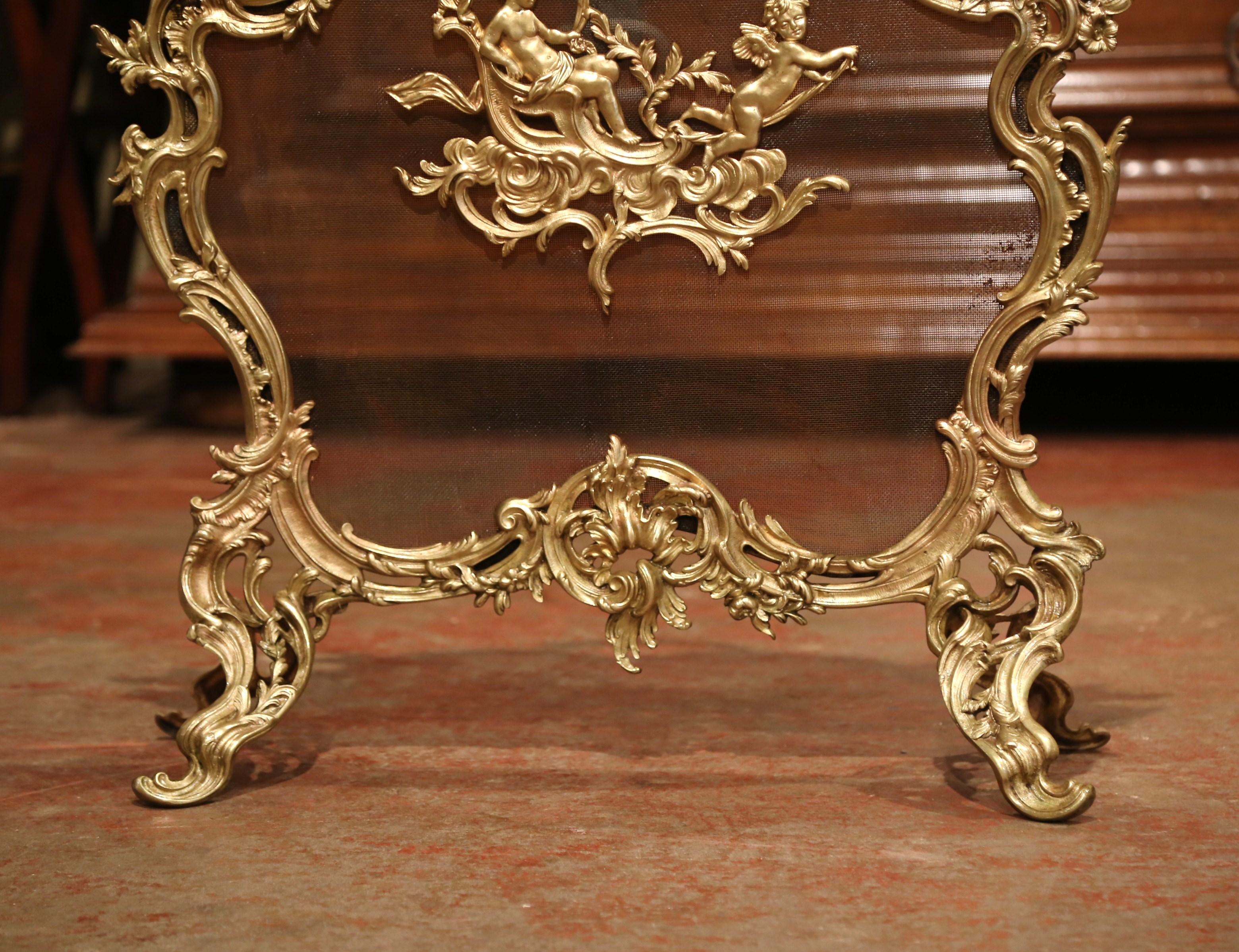 19th Century French Louis XV Carved Bronze Doré Fireplace Screen with Cherubs In Excellent Condition In Dallas, TX