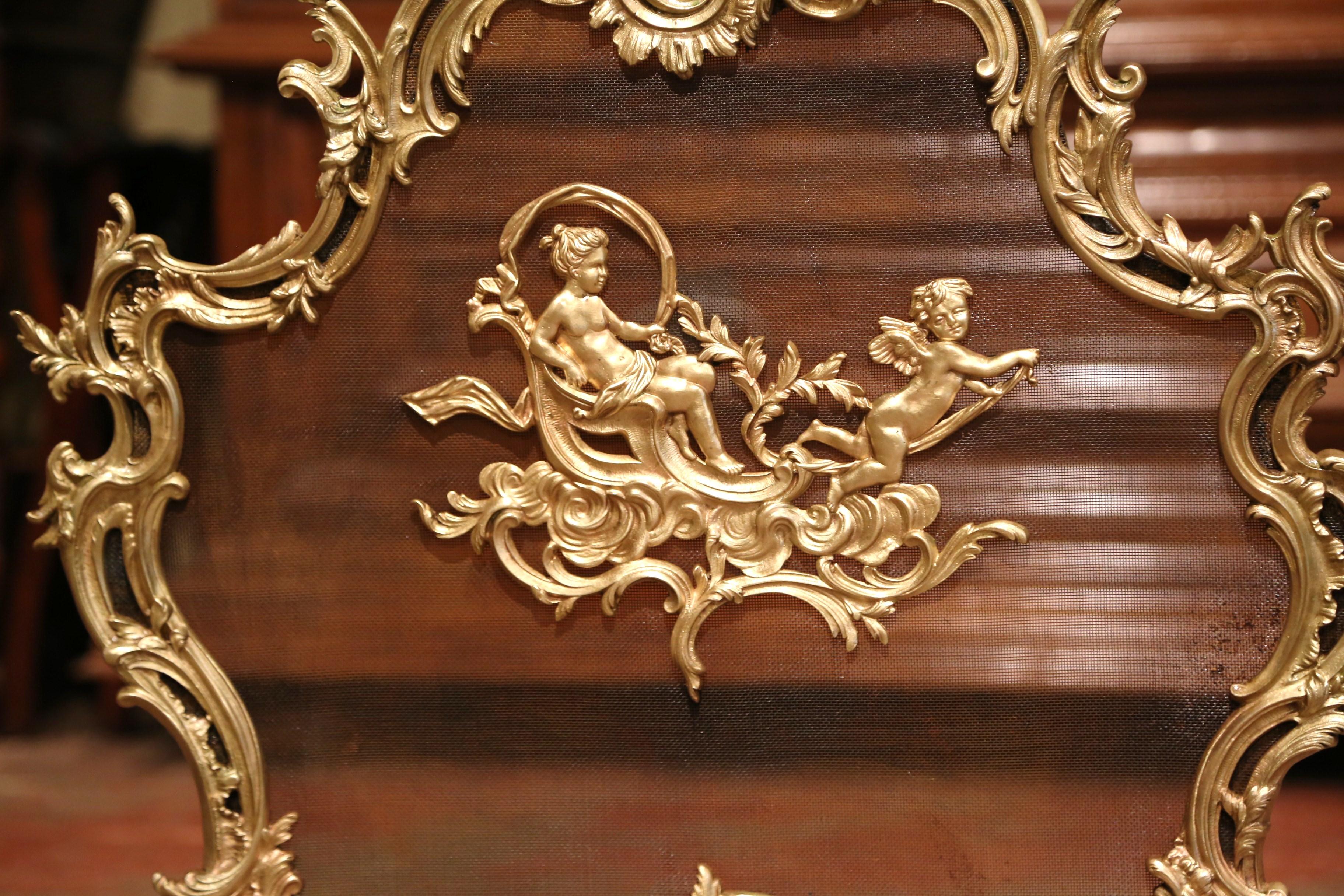 19th Century French Louis XV Carved Bronze Doré Fireplace Screen with Cherubs 2