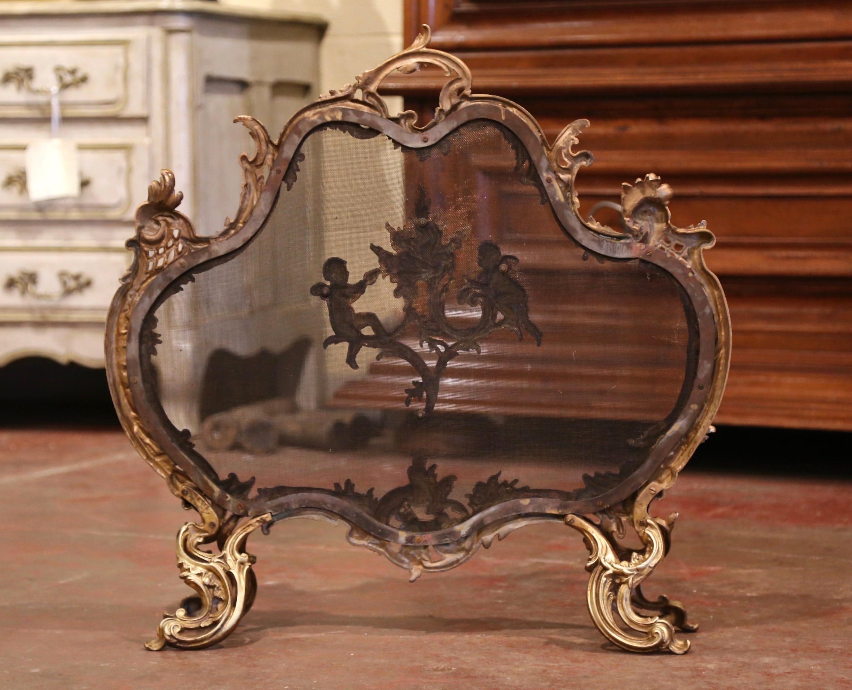 19th Century French Louis XV Carved Bronze Doré Fireplace Screen with Cherubs 4