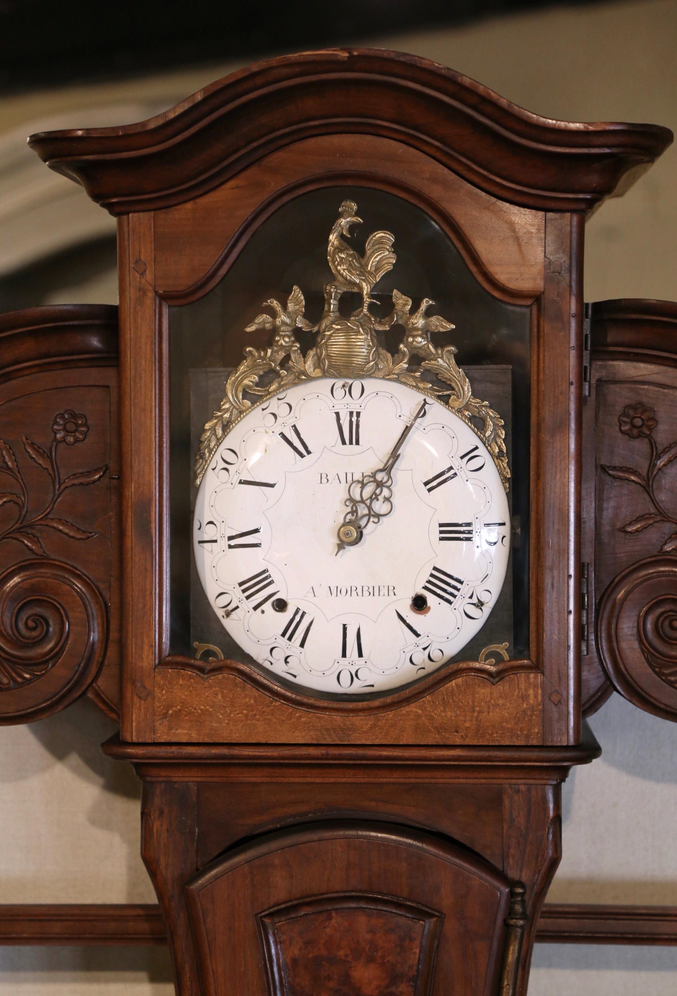 19. Jahrhundert Französisch Louis XV geschnitzt Burl, Esche und Nussbaum Bressan Uhr Vaisselier  im Angebot 4