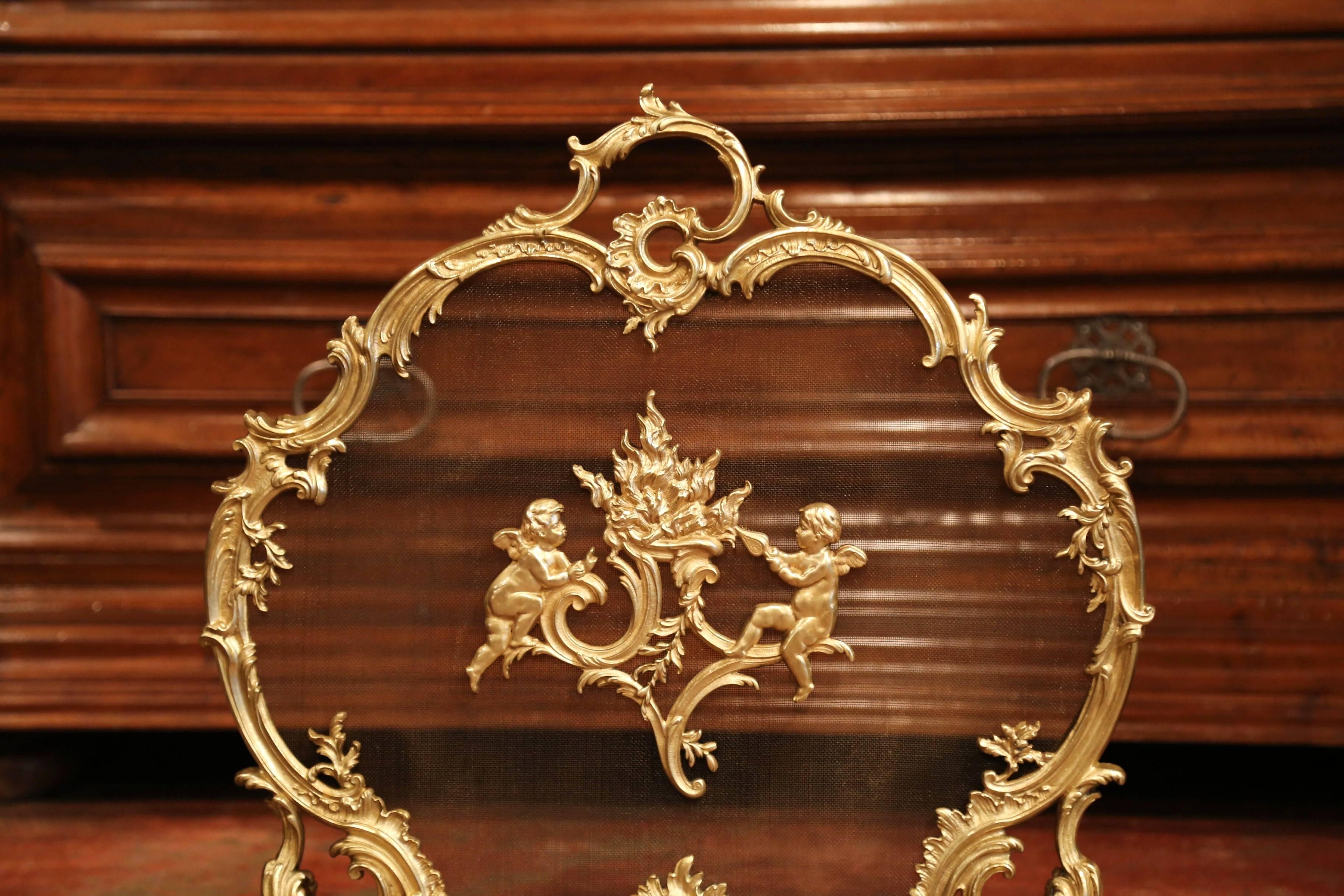 19th Century French Louis XV Carved Gilt Bronze Fireplace Screen with Cherubs In Excellent Condition In Dallas, TX