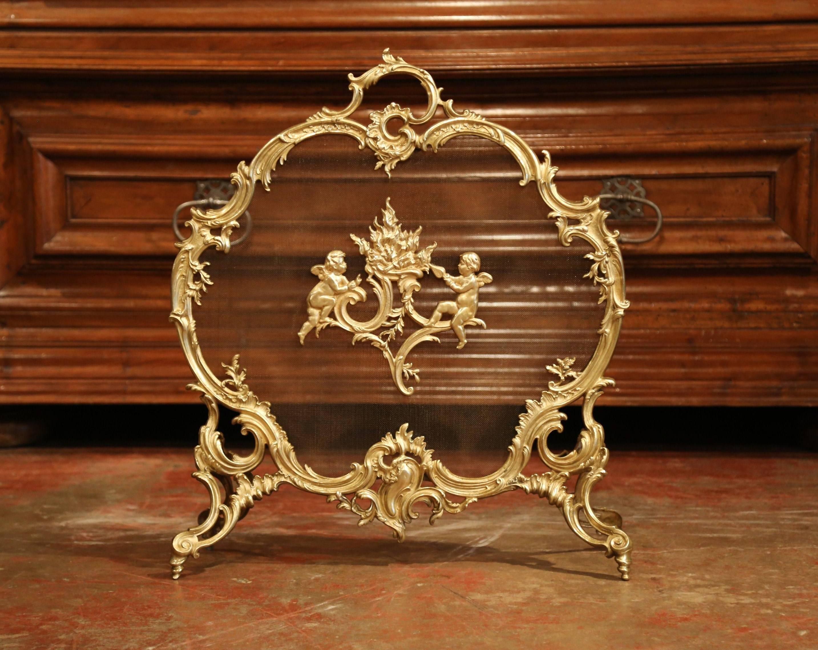 19th Century French Louis XV Carved Gilt Bronze Fireplace Screen with Cherubs 1