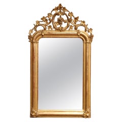 Specchio francese Luigi XV del XIX secolo in legno dorato intagliato con motivo di uva e vite