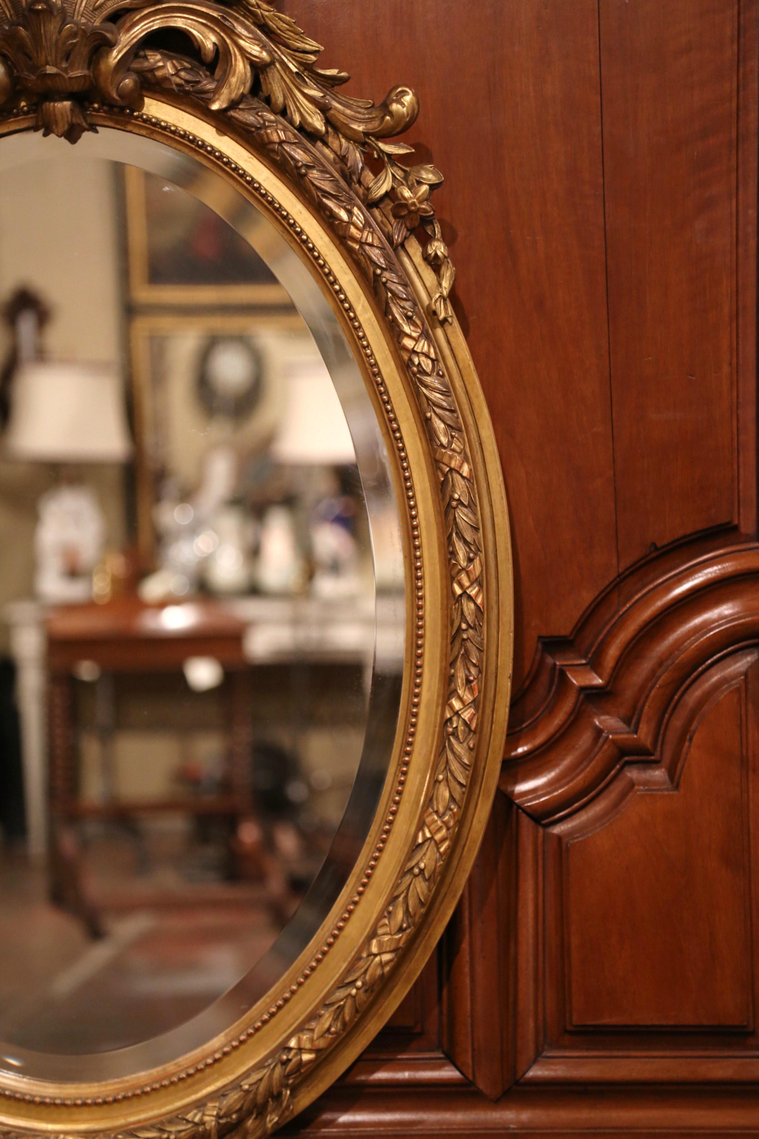 19th Century French Louis XV Carved Giltwood Oval Mirror with Shell Cartouche In Excellent Condition In Dallas, TX