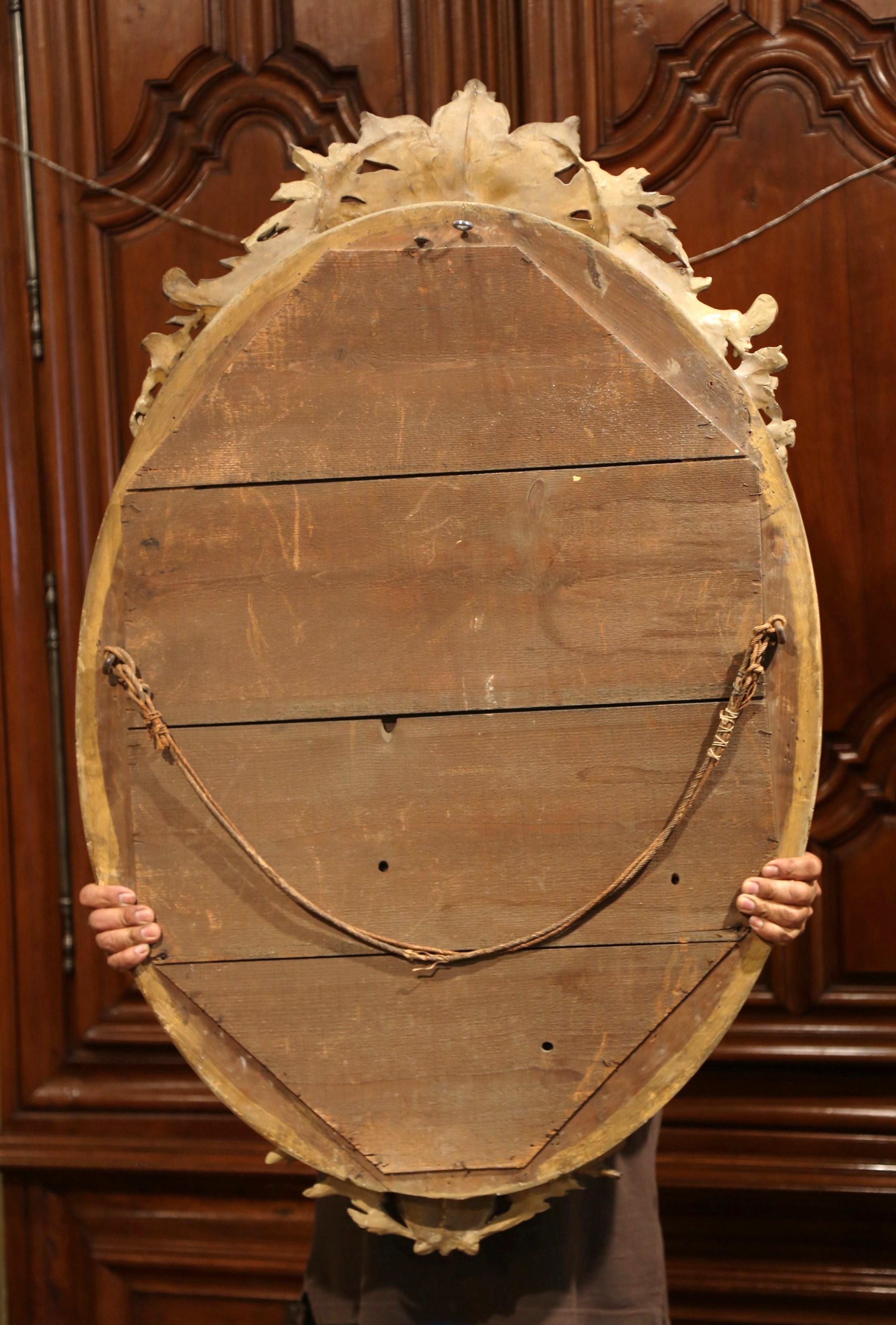 19th Century French Louis XV Carved Giltwood Oval Mirror with Shell Cartouche 3