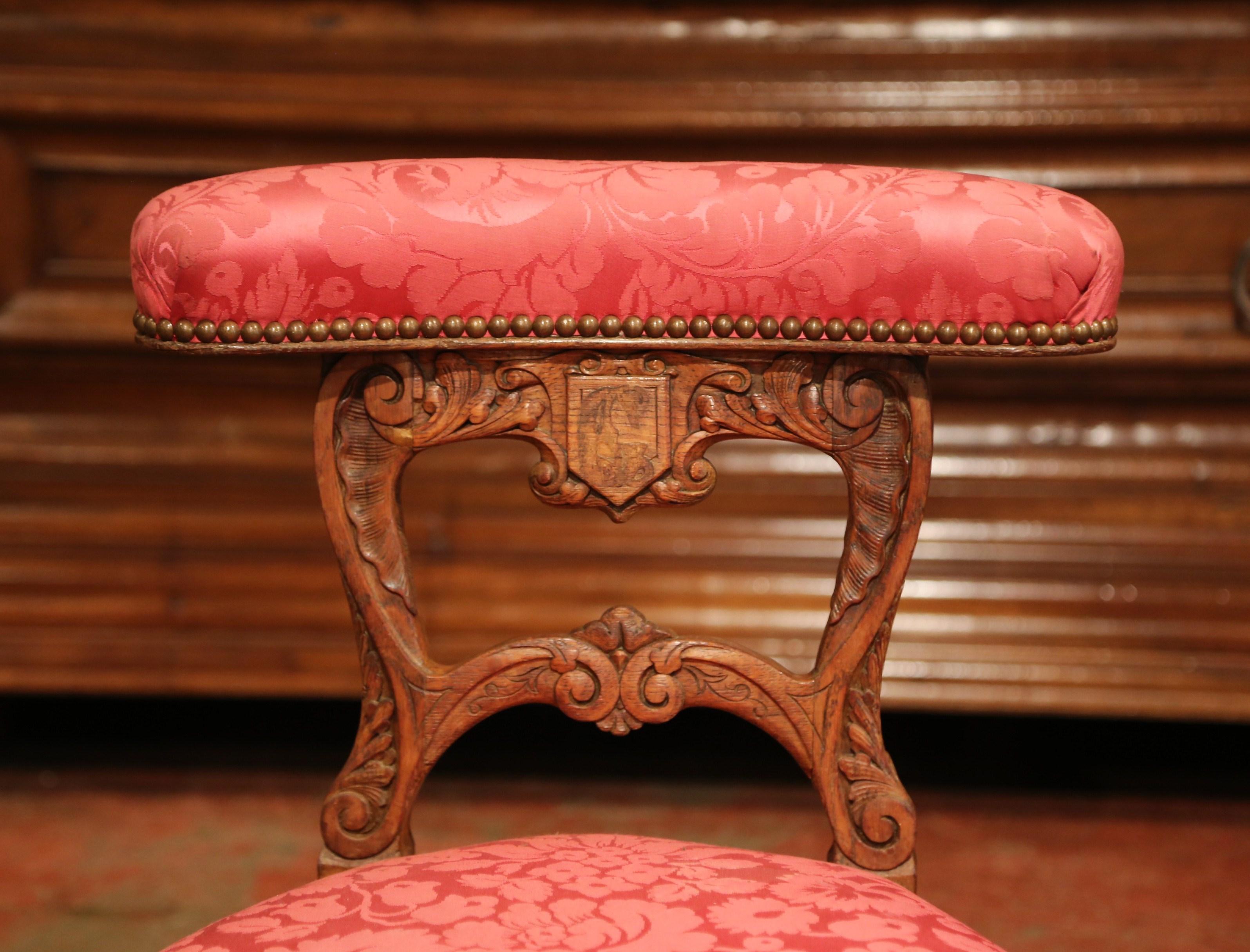 19th Century French Louis XV Carved Oak Chauffeuse Chair with Silk Upholstery In Excellent Condition In Dallas, TX