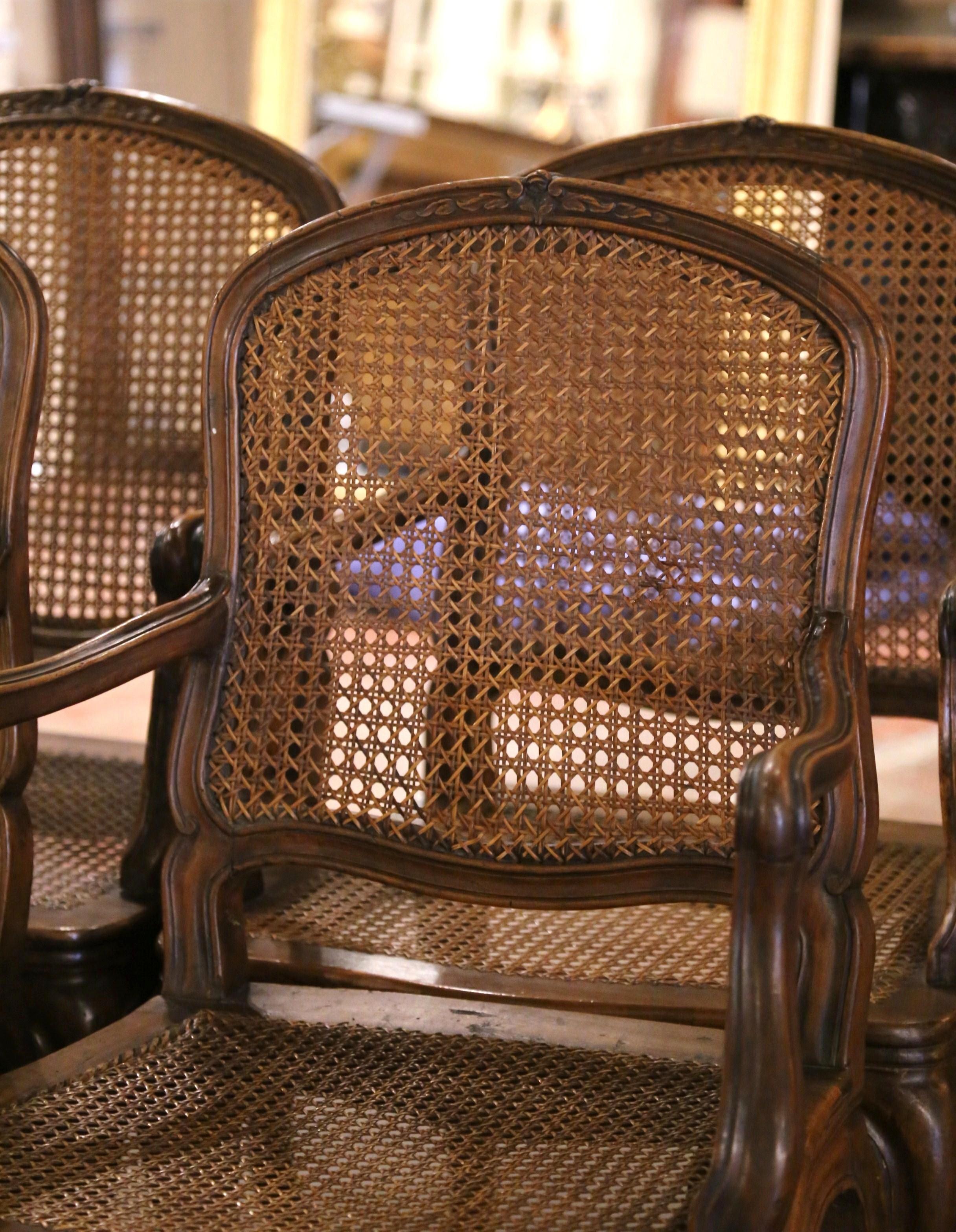 Francese Poltrone da pranzo francesi Louis XV intagliate in noce e canne del XIX secolo, set di 6 in vendita