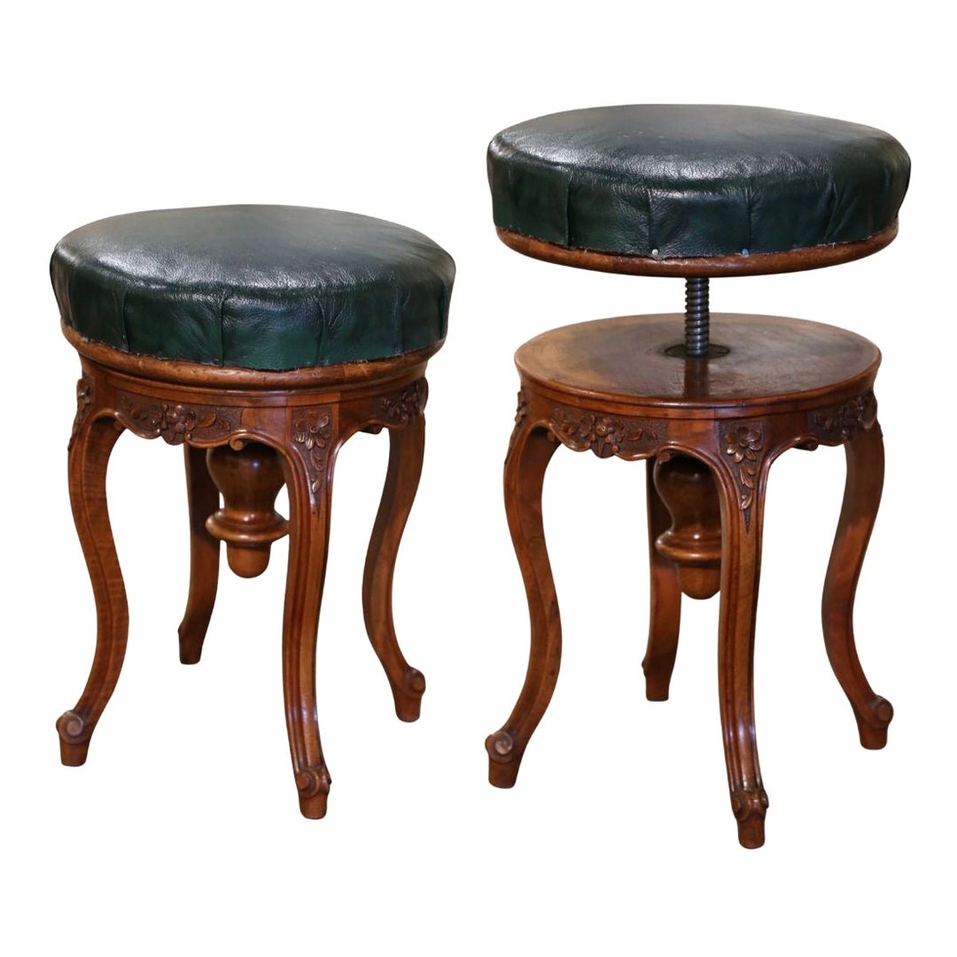 19th Century French Louis XV Carved Walnut and Leather Adjustable Piano Stool