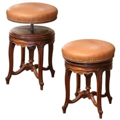 19th Century French Louis XV Carved Walnut and Leather Adjustable Piano Stool