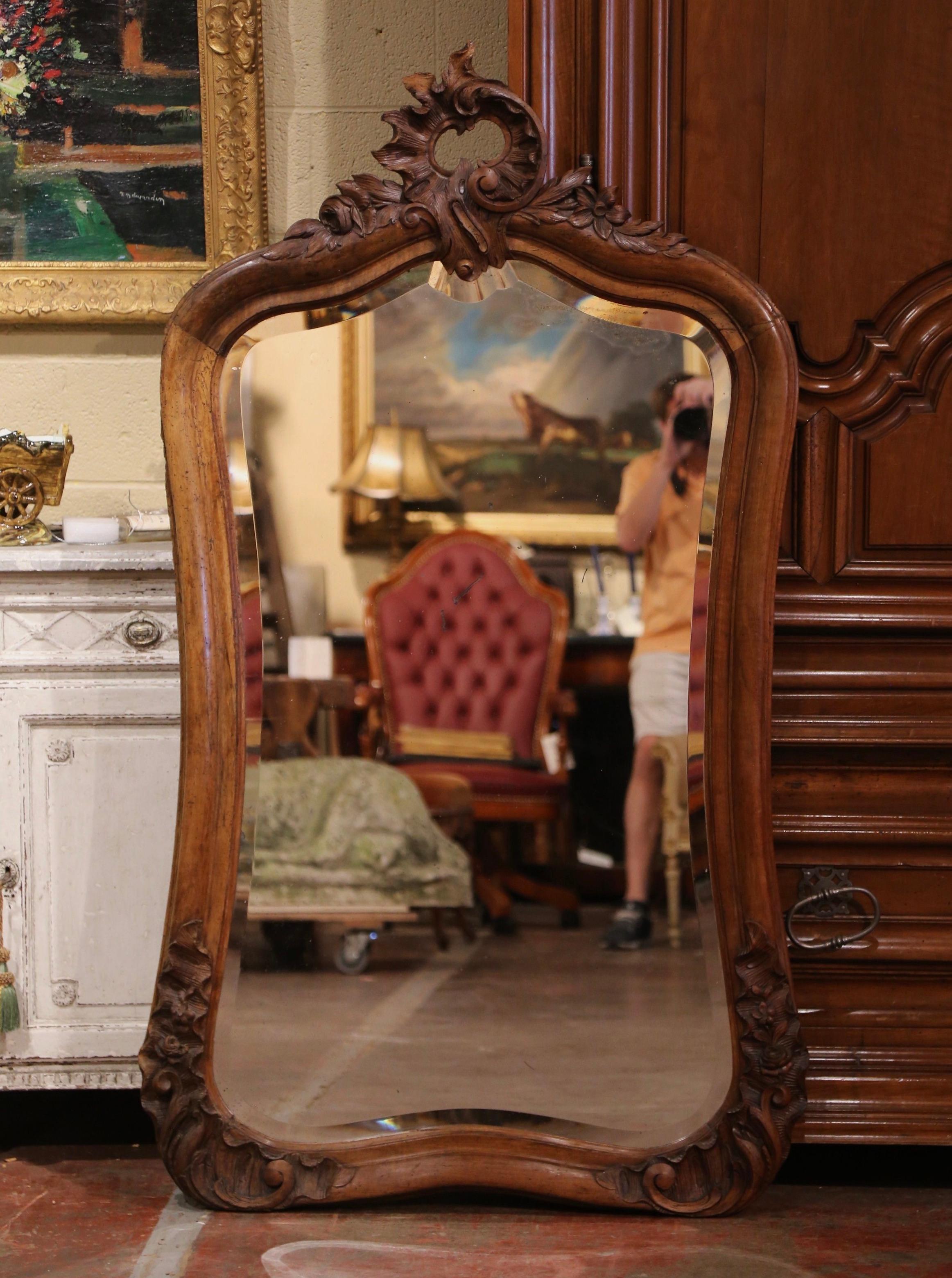 19th Century French Louis XV Carved Walnut Beveled Wall Mirror from Provence For Sale 2