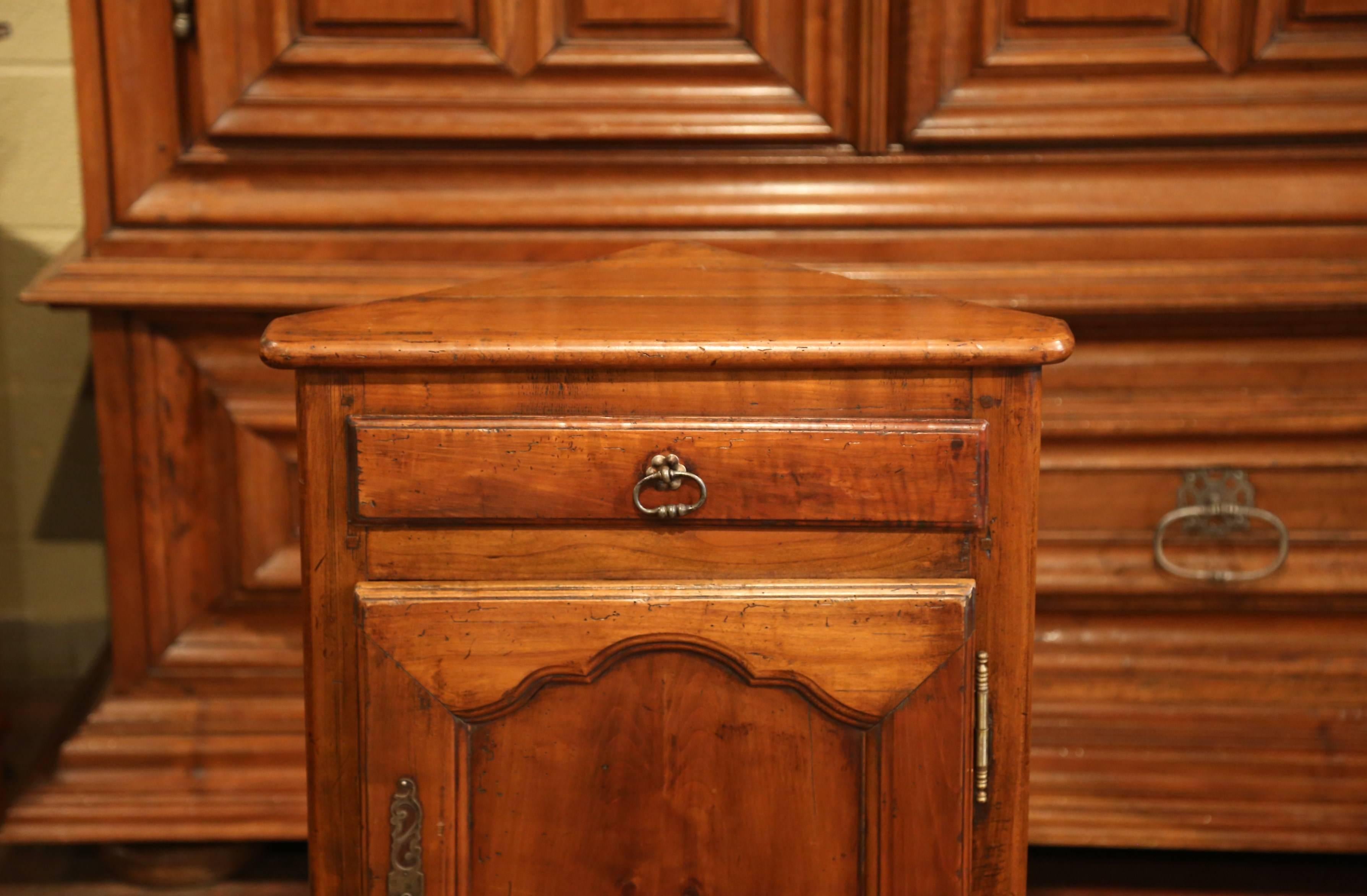 Hand-Carved 19th Century French Louis XV Carved Walnut Corner Cabinet with Drawer