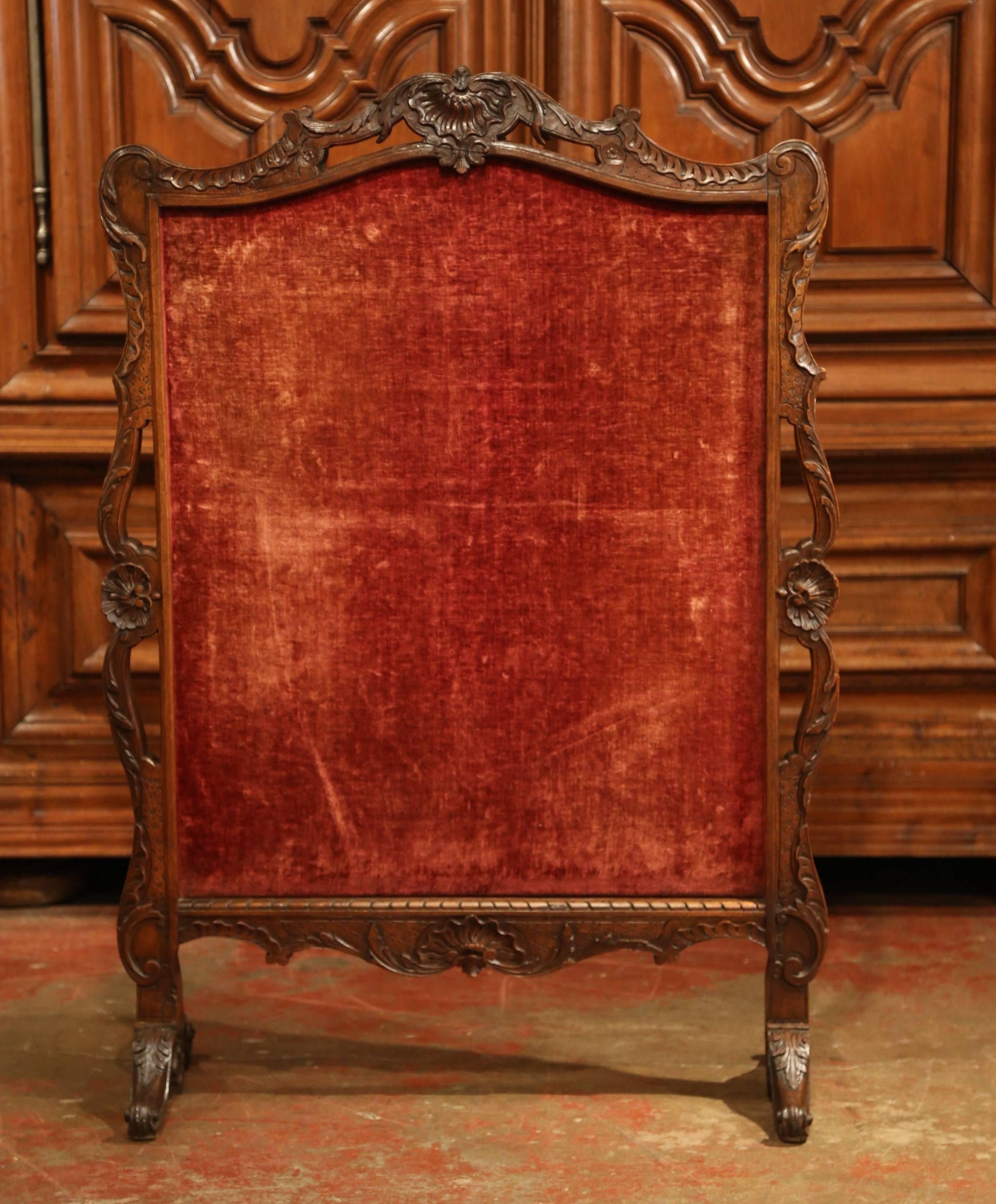 19th Century French Louis XV Carved Walnut Screen with Needlepoint Tapestry 3