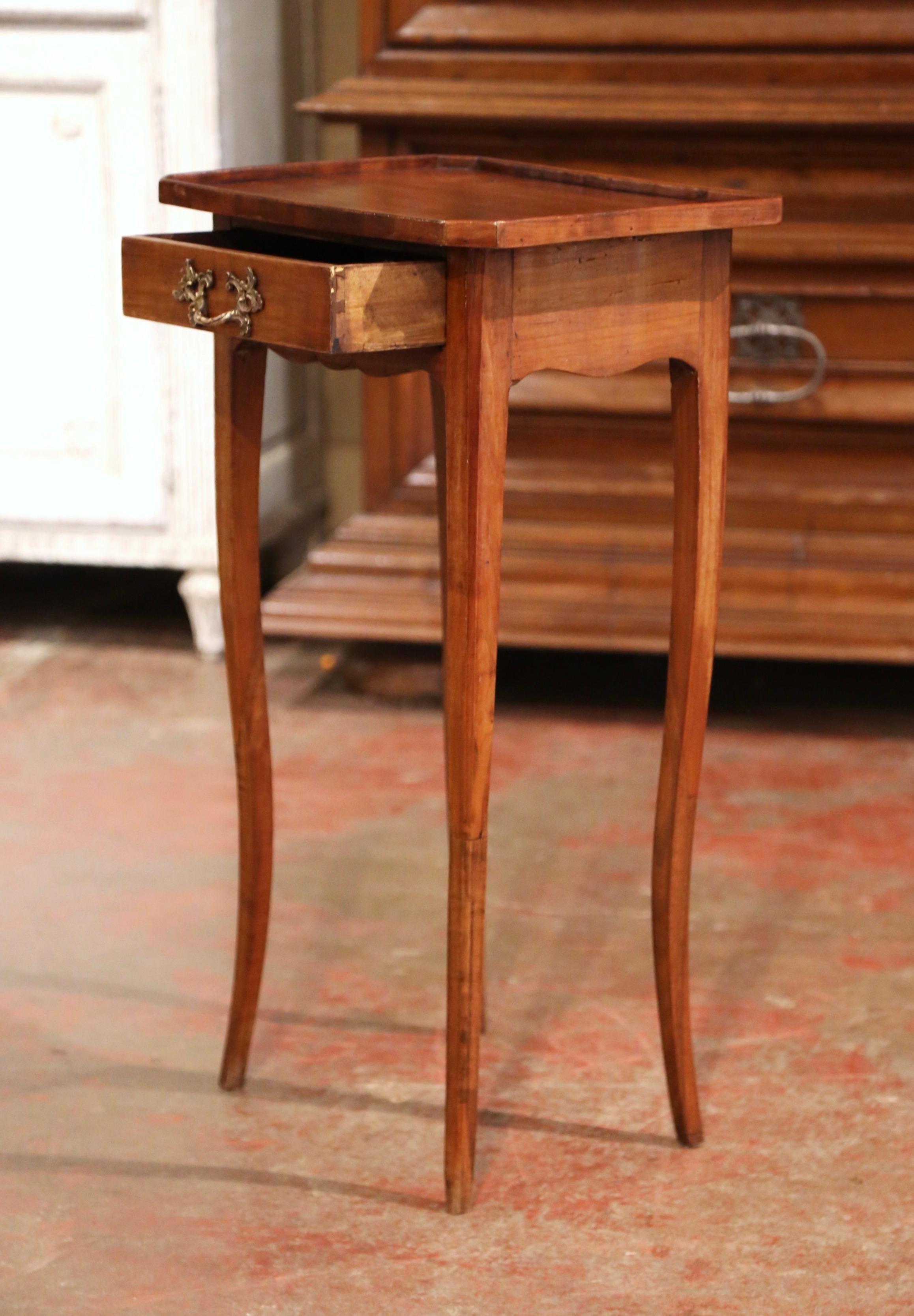 19th Century French Louis XV Carved Walnut Side Table with Drawer 2