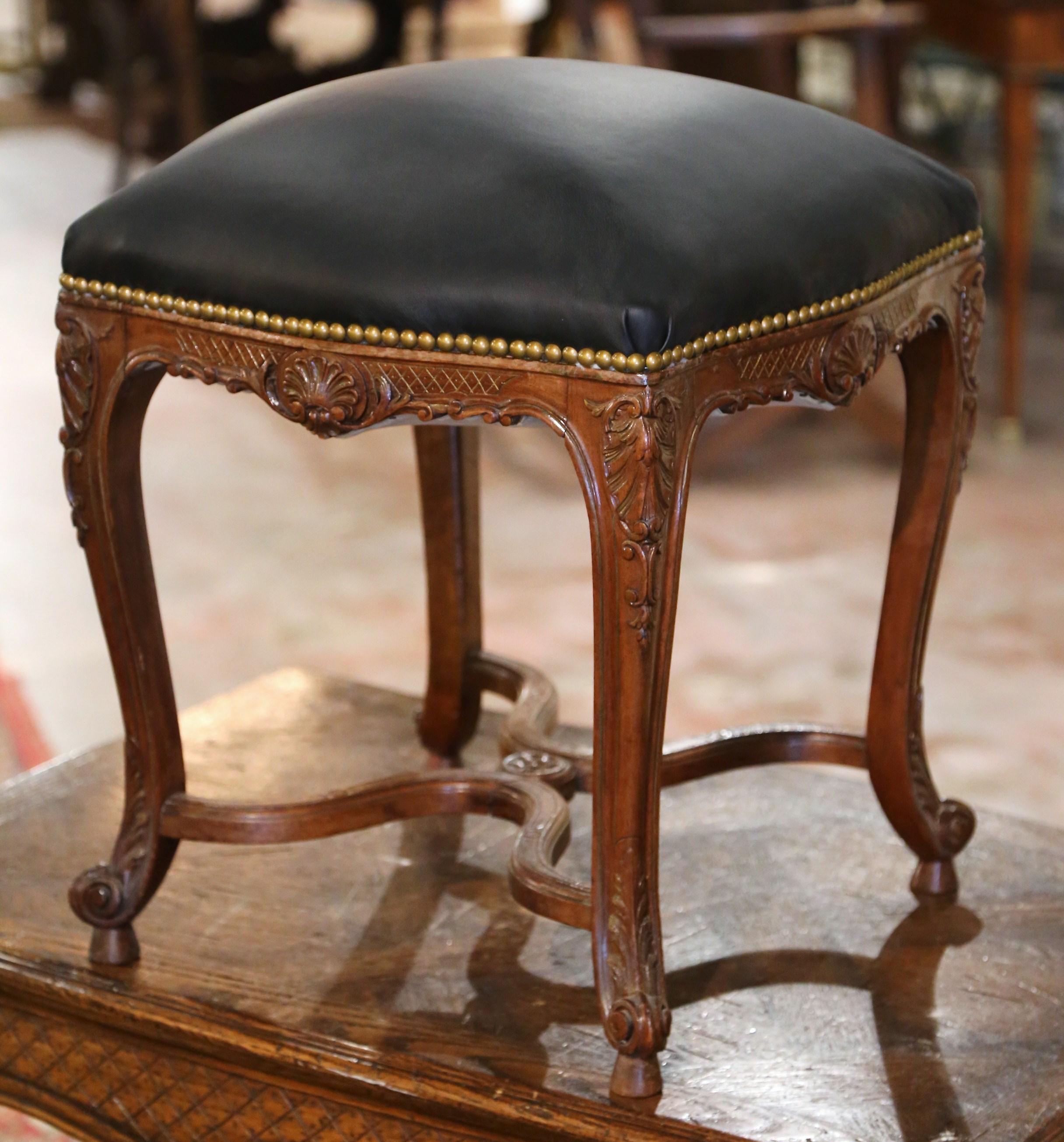 19th Century French Louis XV Carved Walnut Stool with Leather from Provence 1