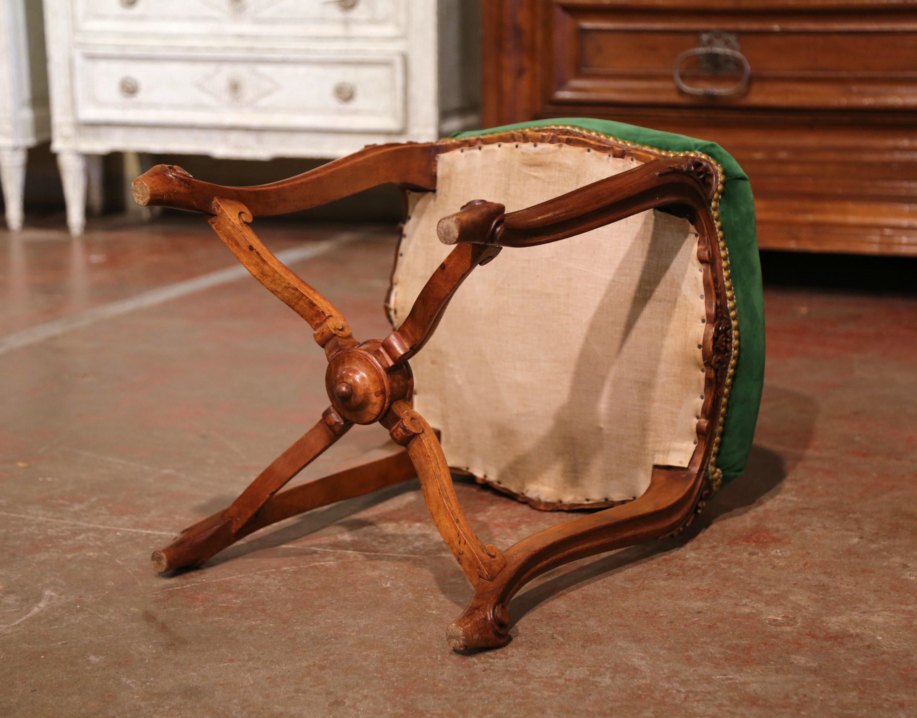 19th Century French Louis XV Carved Walnut Stool with Velvet from Provence For Sale 3