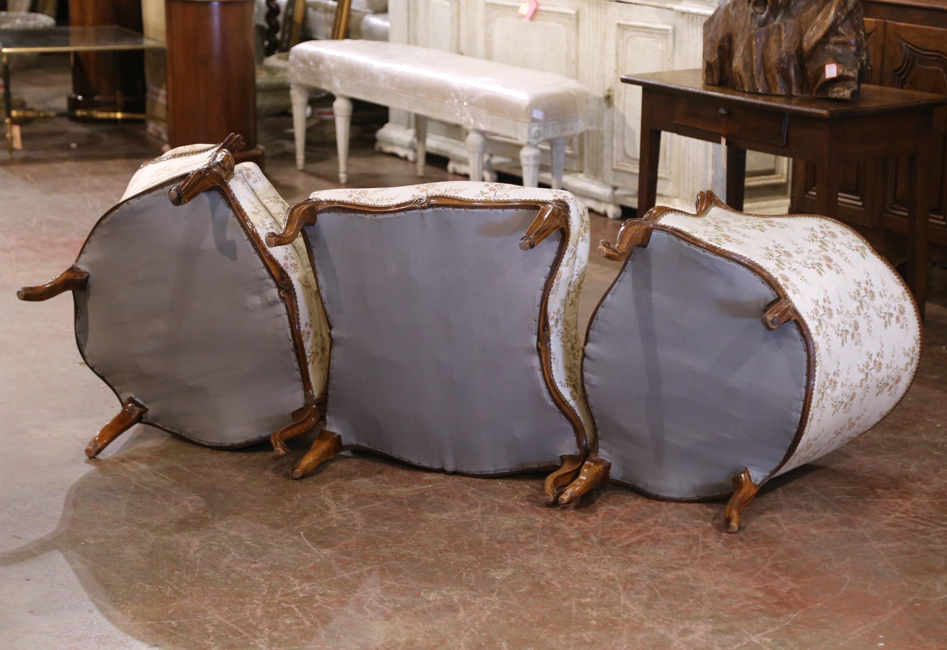 19. Jahrhundert Französisch Louis XV geschnitzt Nussbaum dreiteilige Chaise Lounge im Angebot 8
