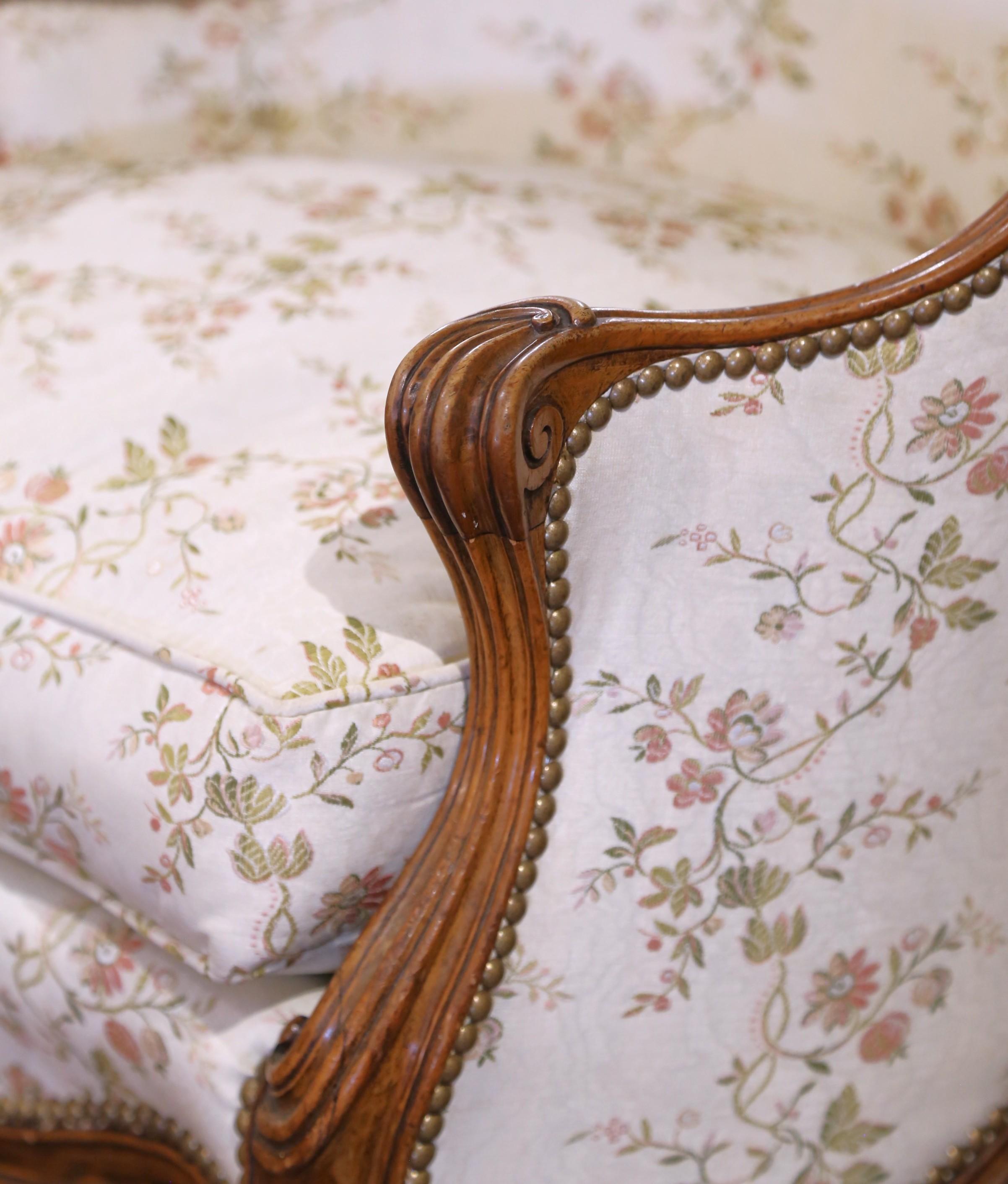 19. Jahrhundert Französisch Louis XV geschnitzt Nussbaum dreiteilige Chaise Lounge im Angebot 3