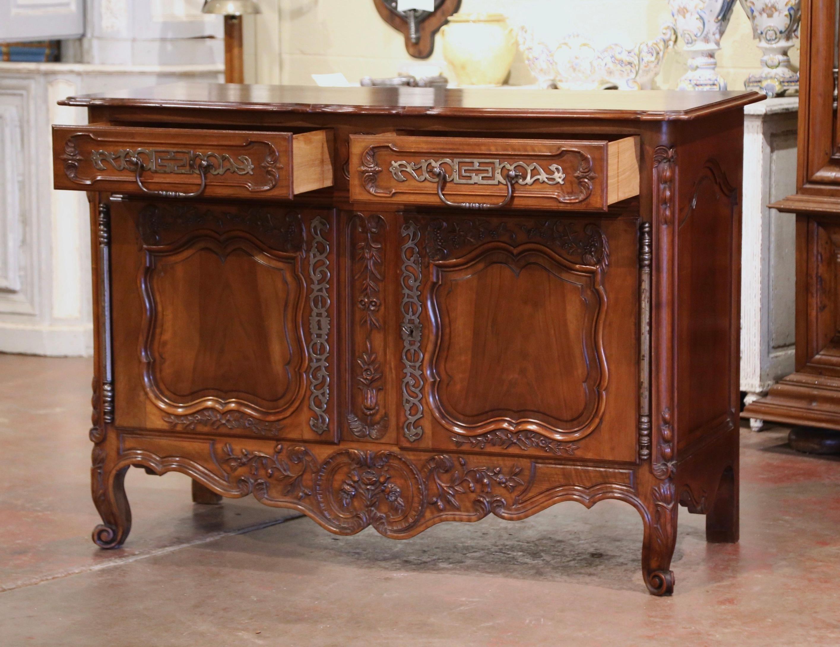 19th Century, French Louis XV Carved Walnut Two-Door Buffet from Provence 7