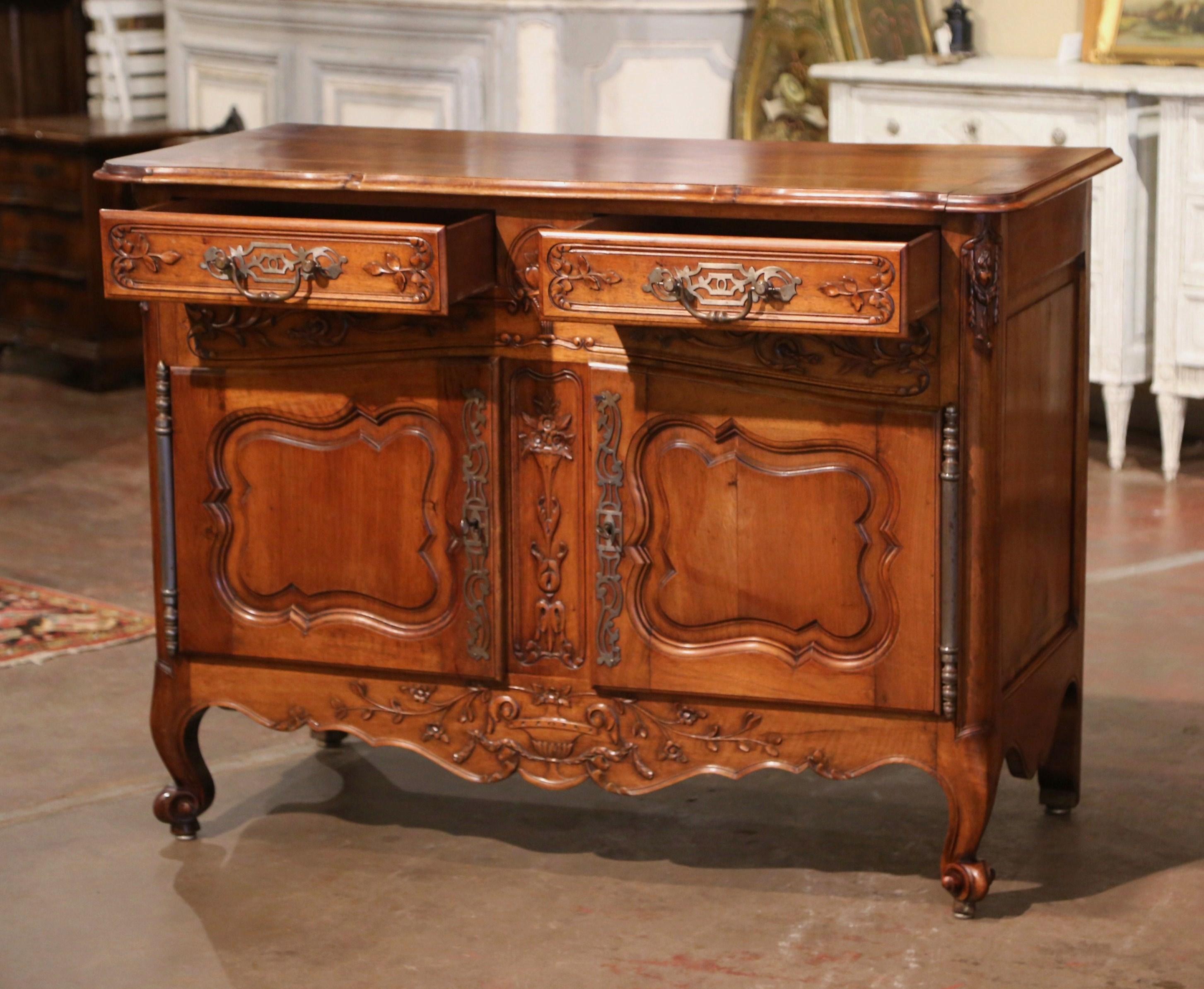 19th Century, French Louis XV Carved Walnut Two-Door Buffet from Provence 7