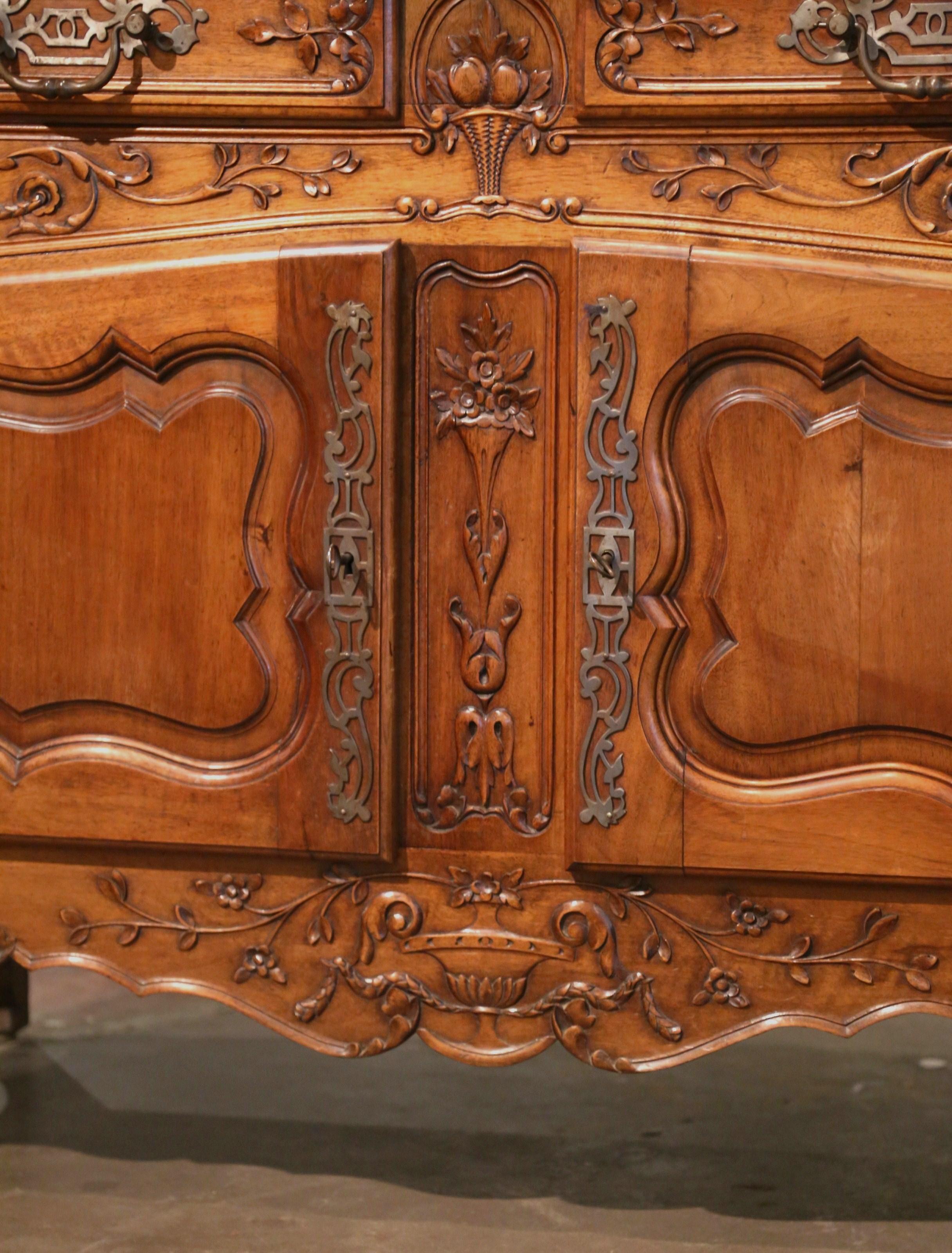 19th Century, French Louis XV Carved Walnut Two-Door Buffet from Provence 4