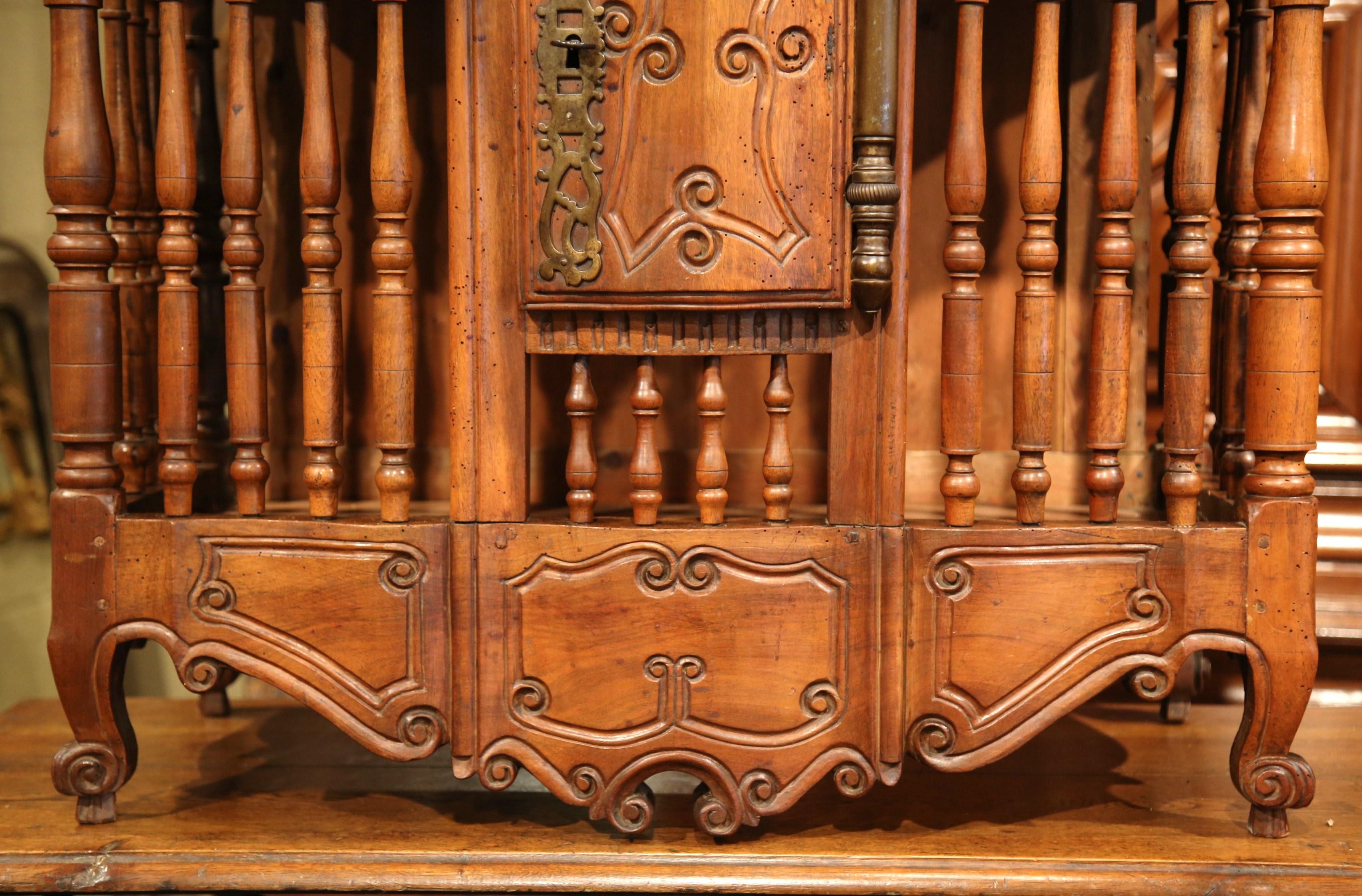 19th Century French Louis XV Carved Walnut Wall Panetière Cabinet from Provence For Sale 3