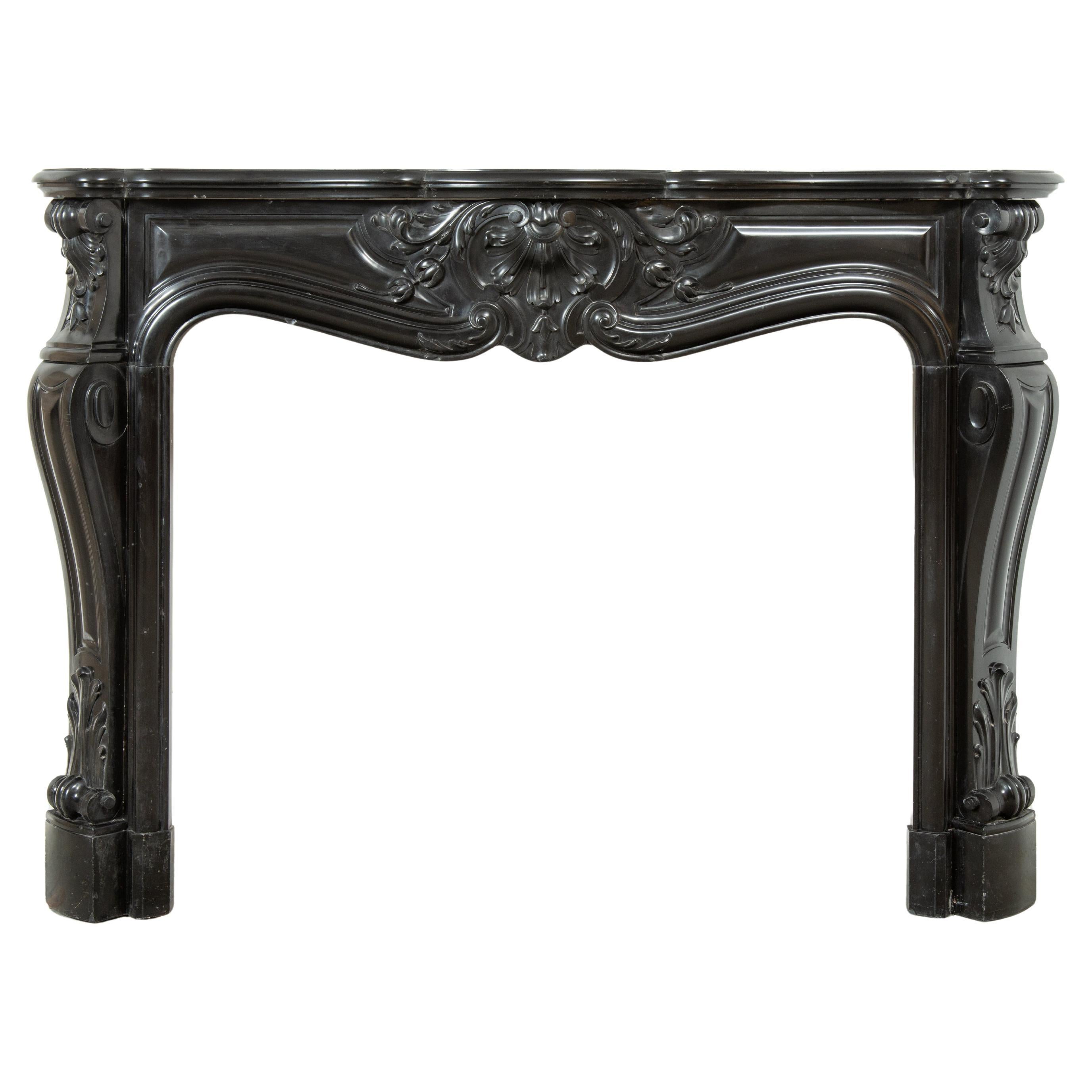 Caminetto francese Luigi XV del XIX secolo in vendita