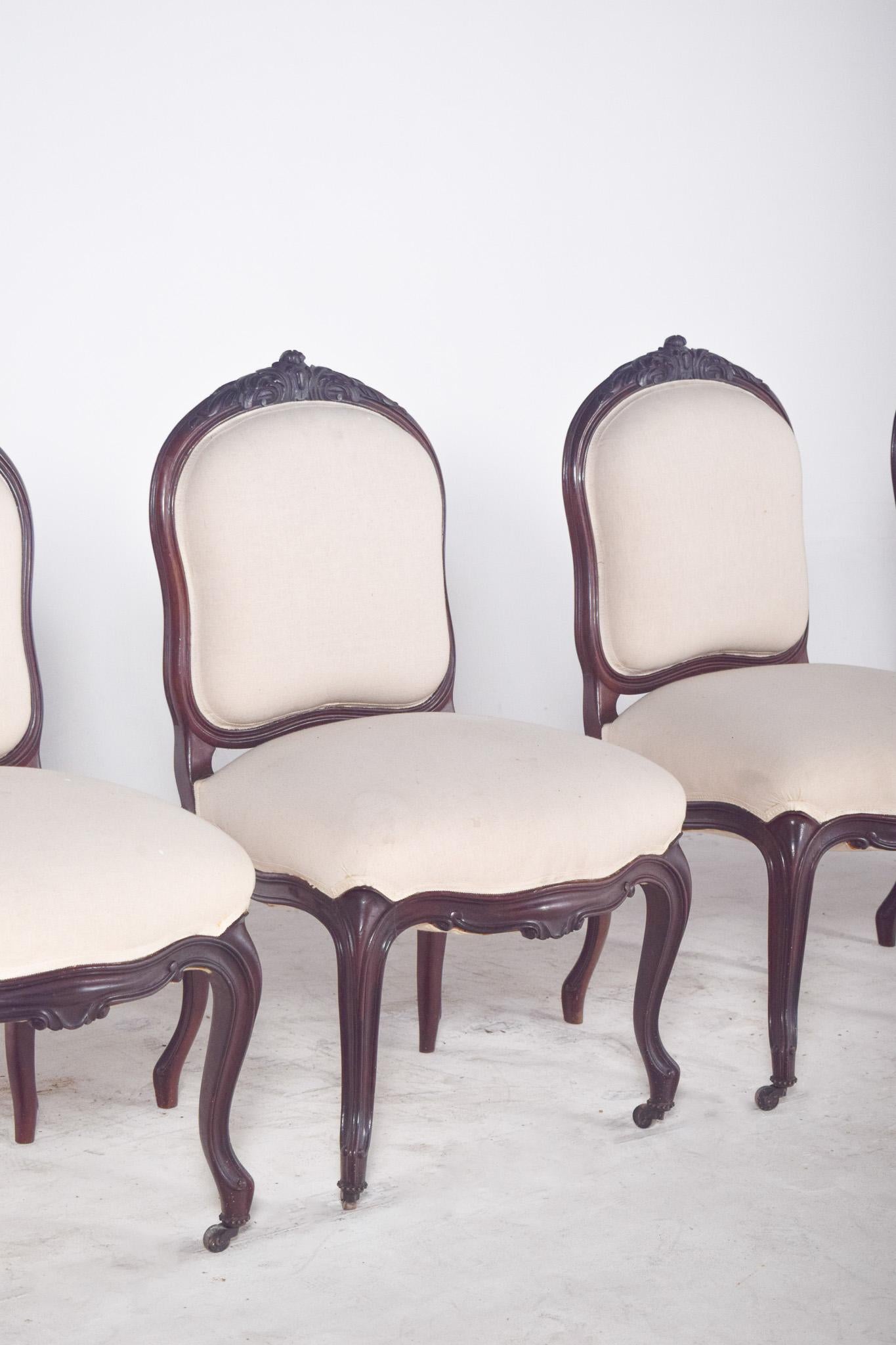 Cuatro sillas francesas Luis XV de palisandro del siglo XIX Tela en venta
