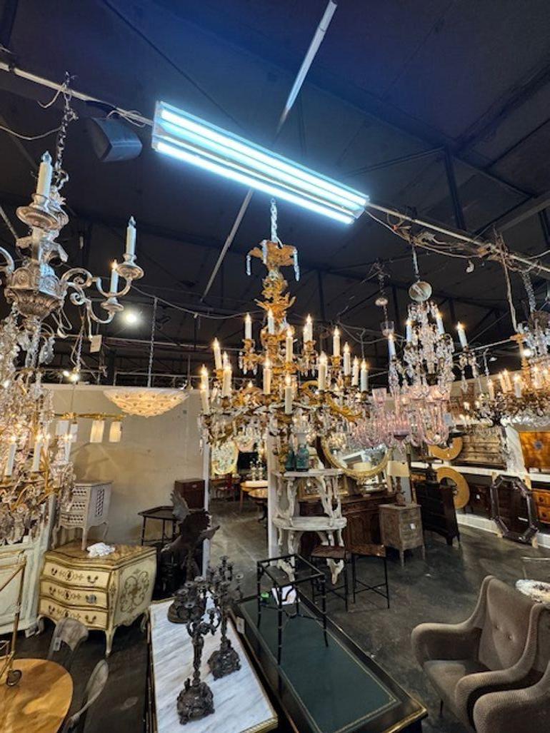 19th Century French Louis XV French Chandelier with 24 Lights For Sale 4