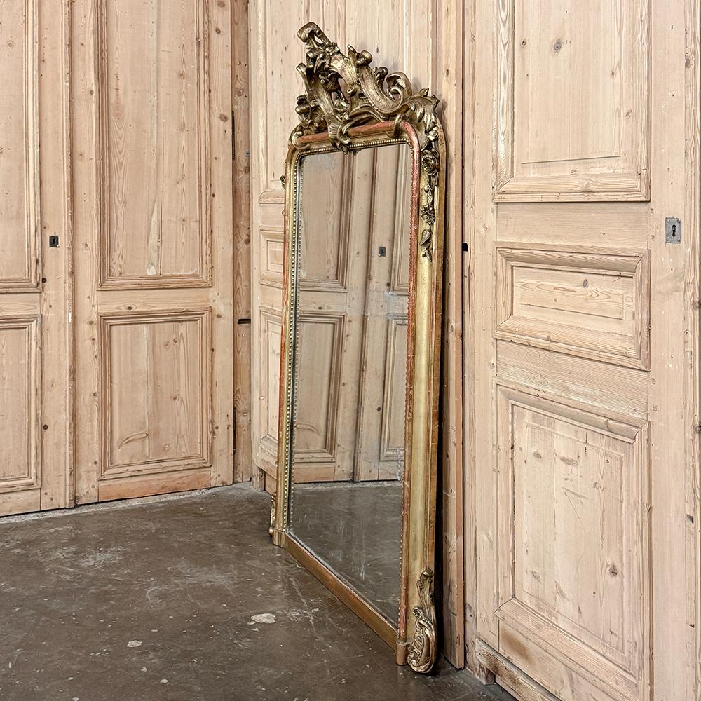 Specchio dorato francese Luigi XV del XIX secolo in vendita 12