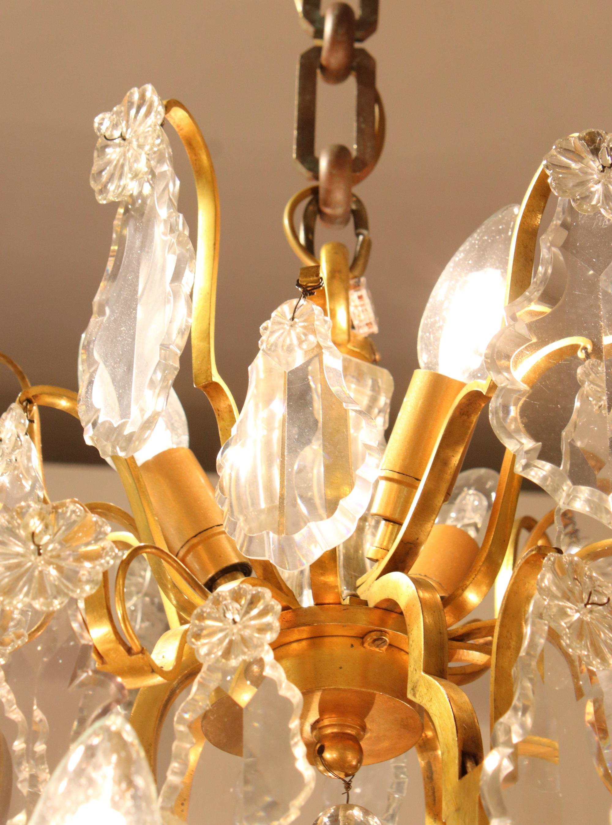 19th Century French Louis XV Gilt Gilt Bronze Crystal Glass 16-Light Chandelier 3