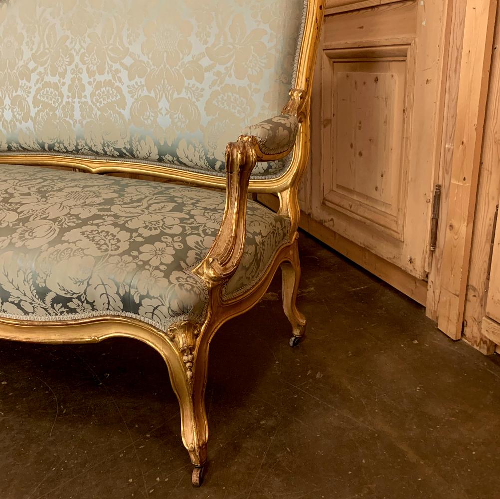 Hand-Crafted 19th Century French Louis XV Giltwood Canape or Sofa For Sale