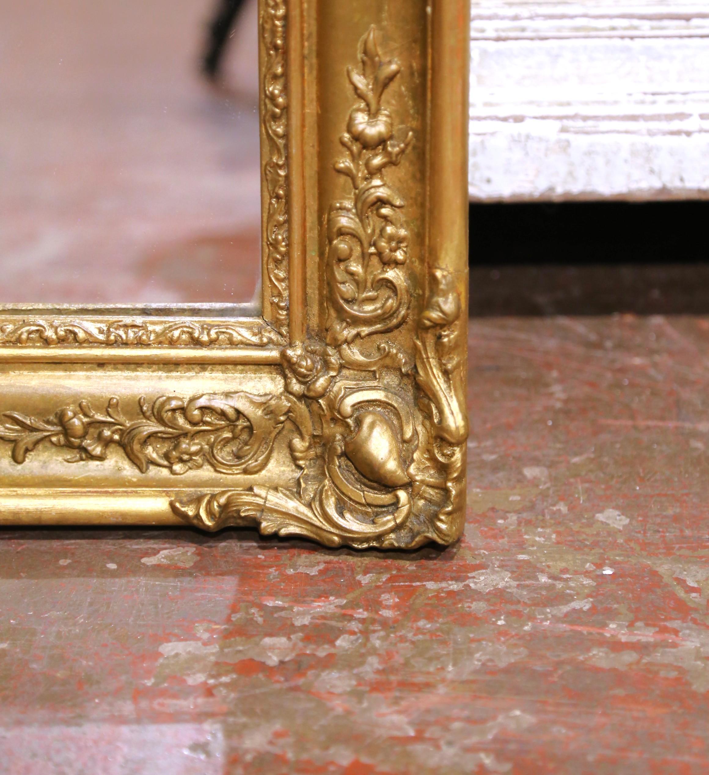 Specchio da parete in legno dorato francese Luigi XV del XIX secolo In condizioni ottime in vendita a Dallas, TX