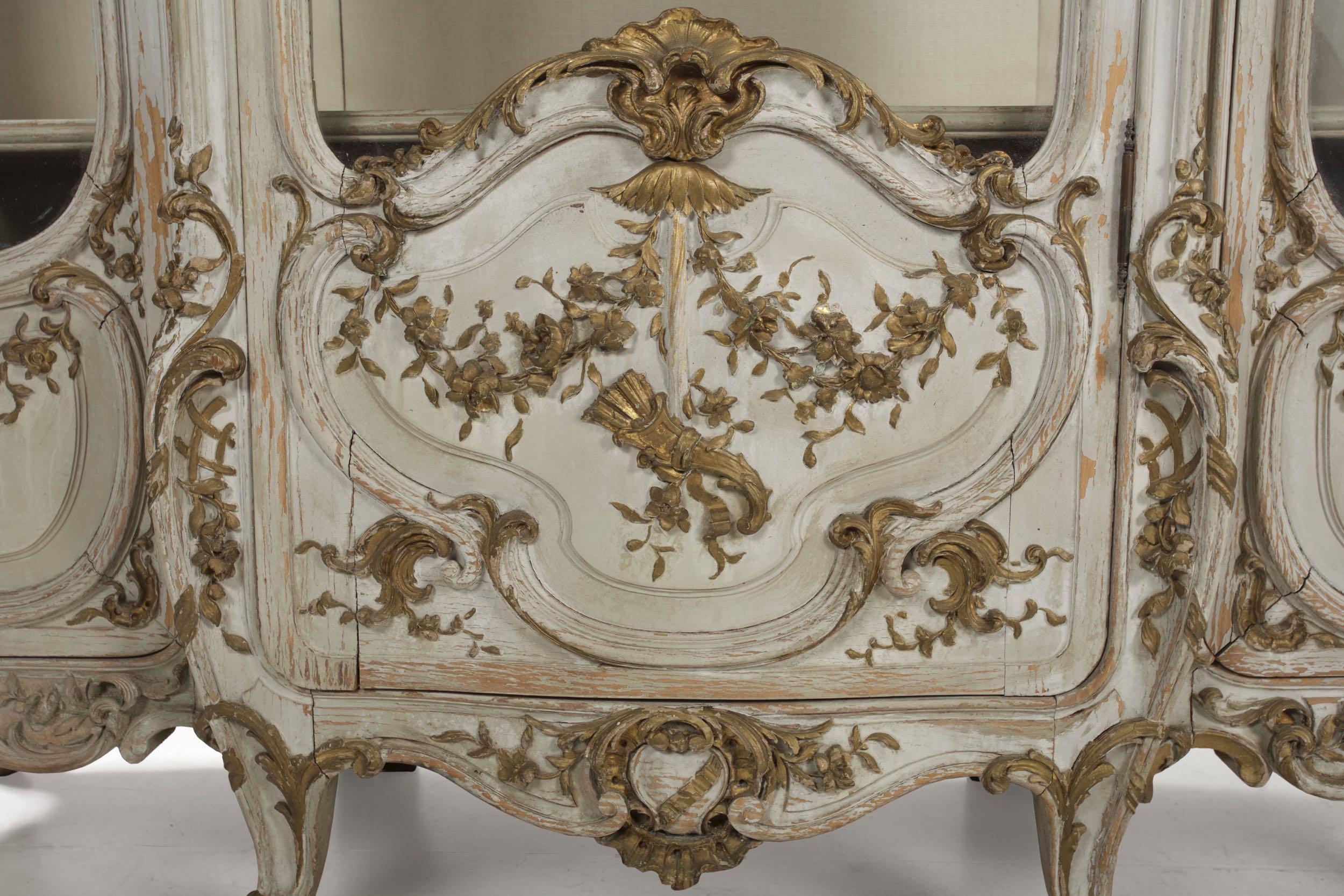 19th Century French Louis XV Gray Painted Display Bookcase Cabinet 14