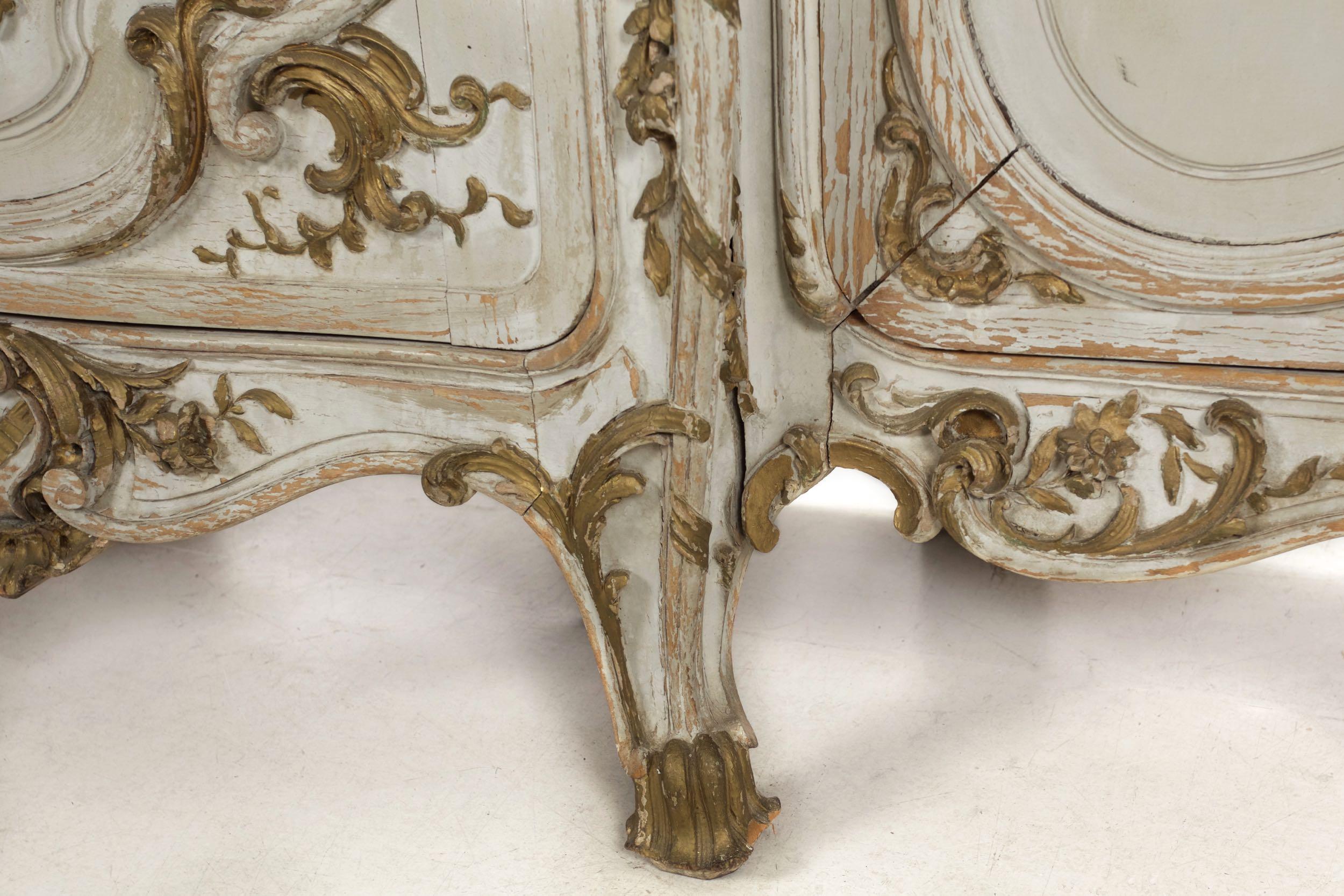19th Century French Louis XV Gray Painted Display Bookcase Cabinet 16