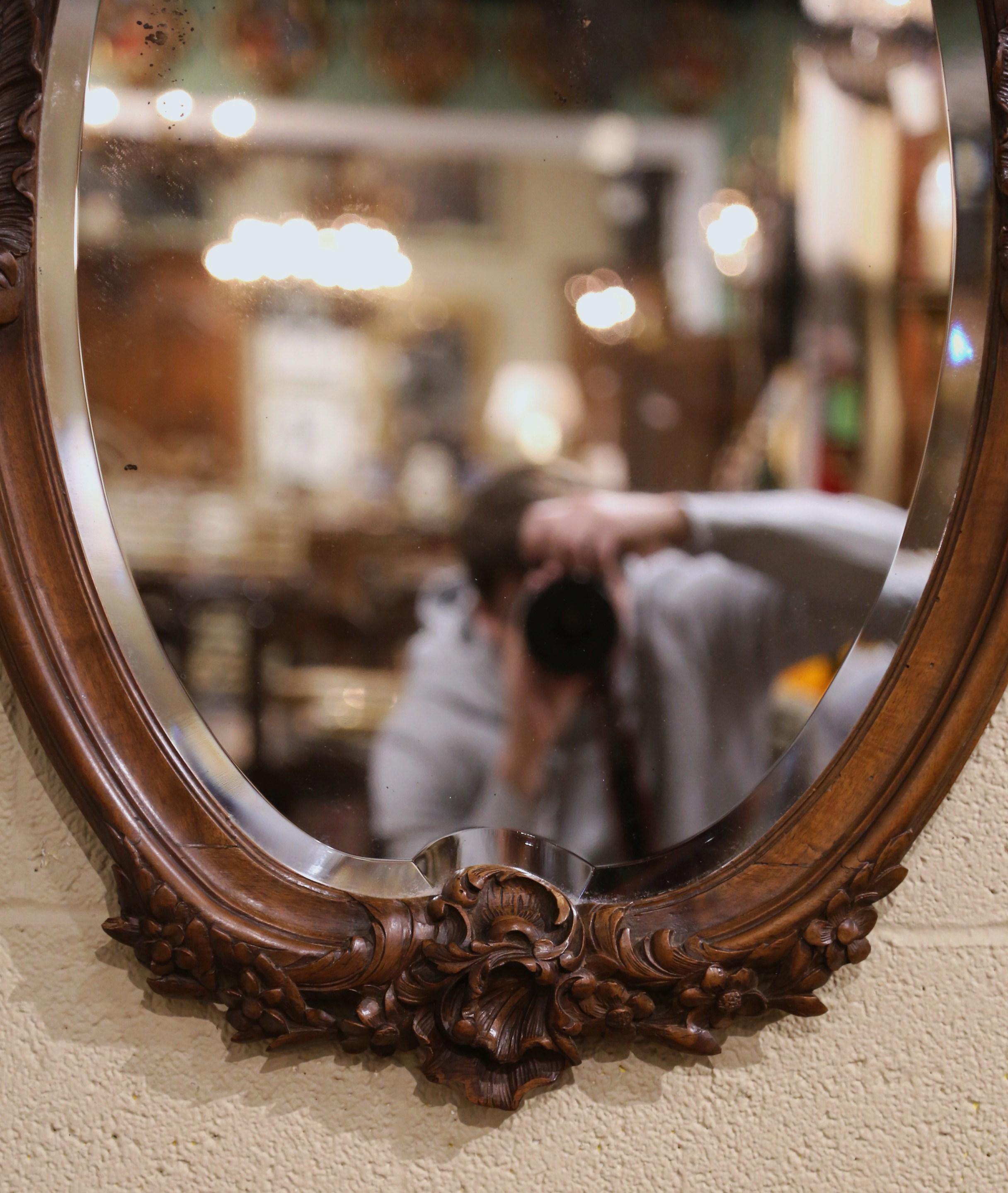 19th Century French Louis XV Hand Carved Walnut and Beveled Glass Oval Mirror For Sale 3