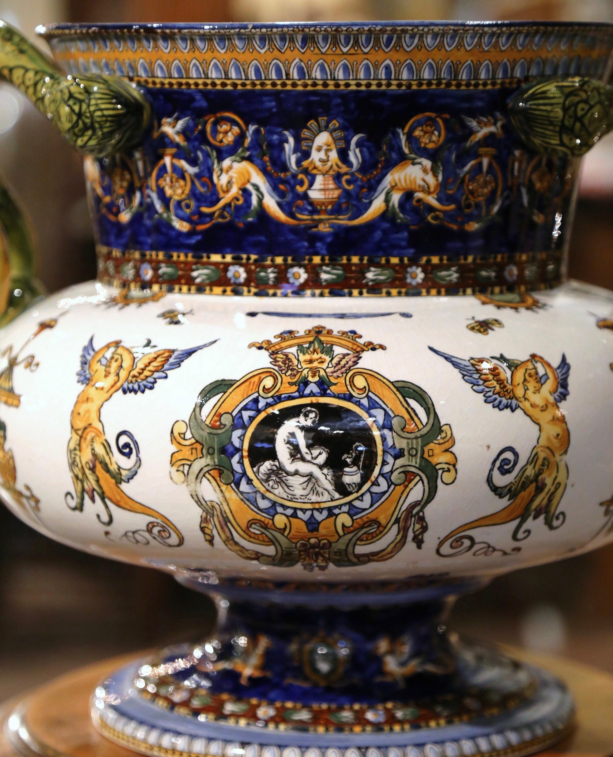 19th Century French Louis XV Hand Painted Porcelain Cache Pot from Gien In Excellent Condition For Sale In Dallas, TX