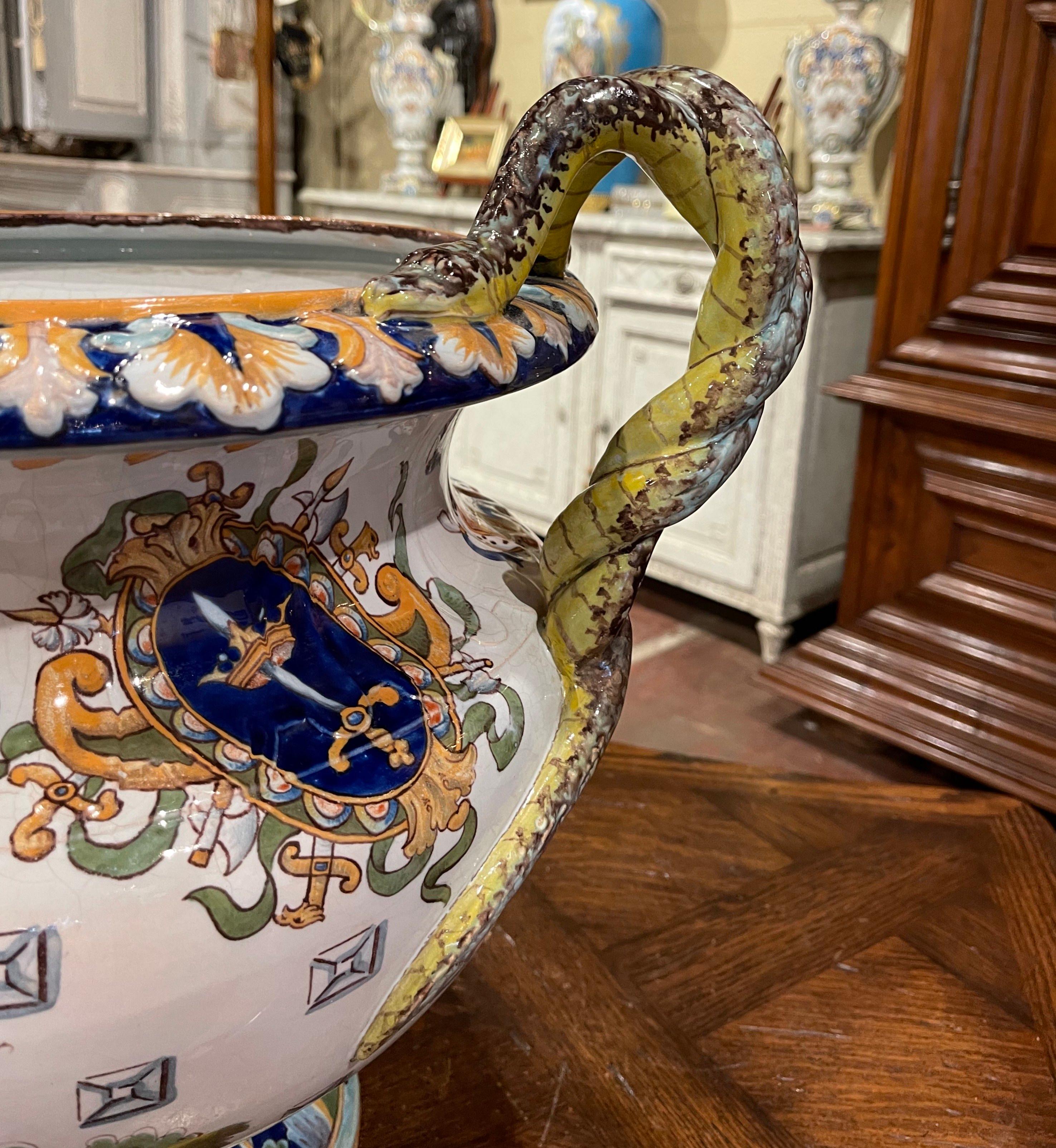 19th Century French Louis XV Hand Painted Porcelain Cache Pot with Crest Motifs For Sale 6