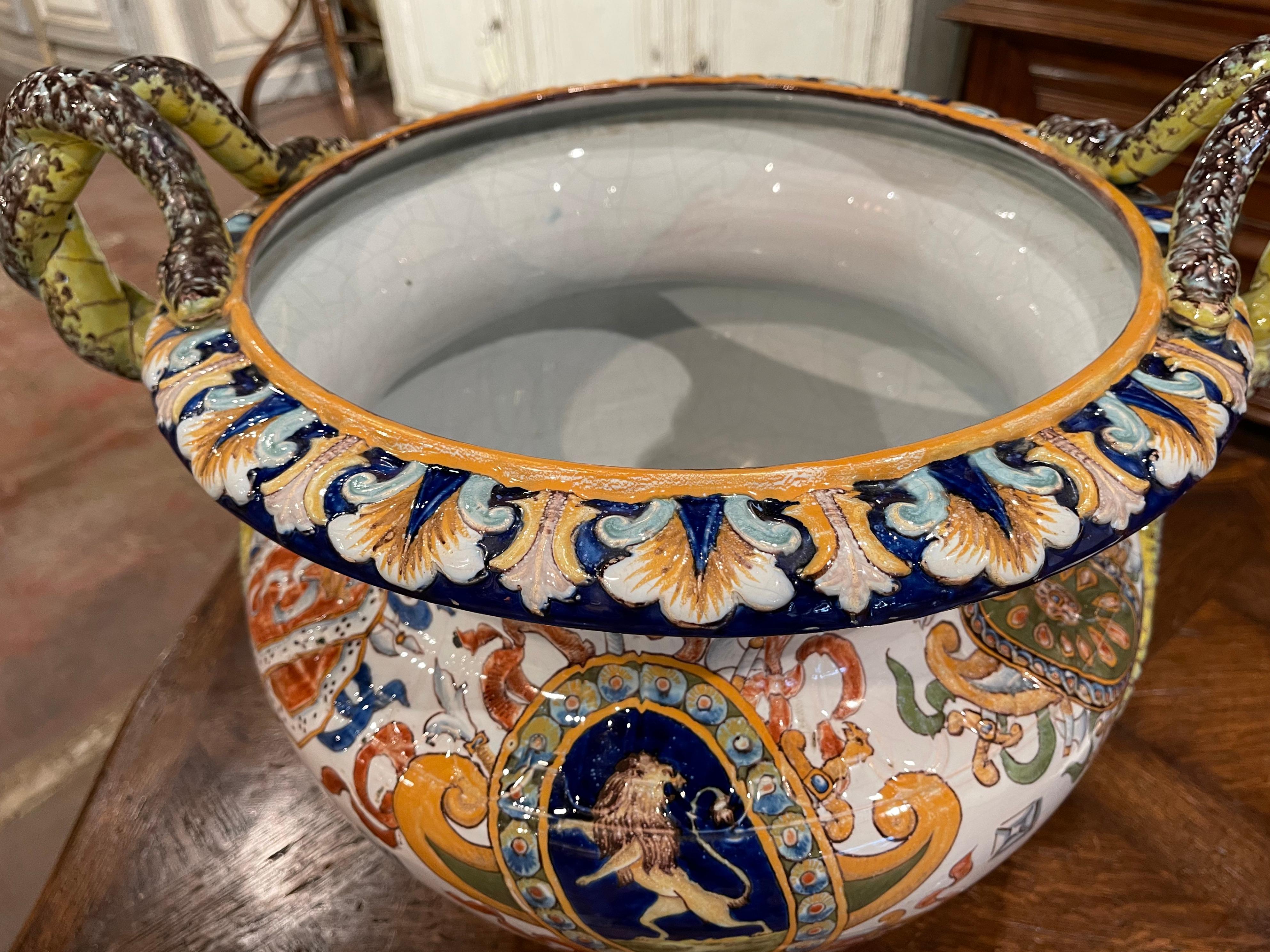 19th Century French Louis XV Hand Painted Porcelain Cache Pot with Crest Motifs For Sale 2