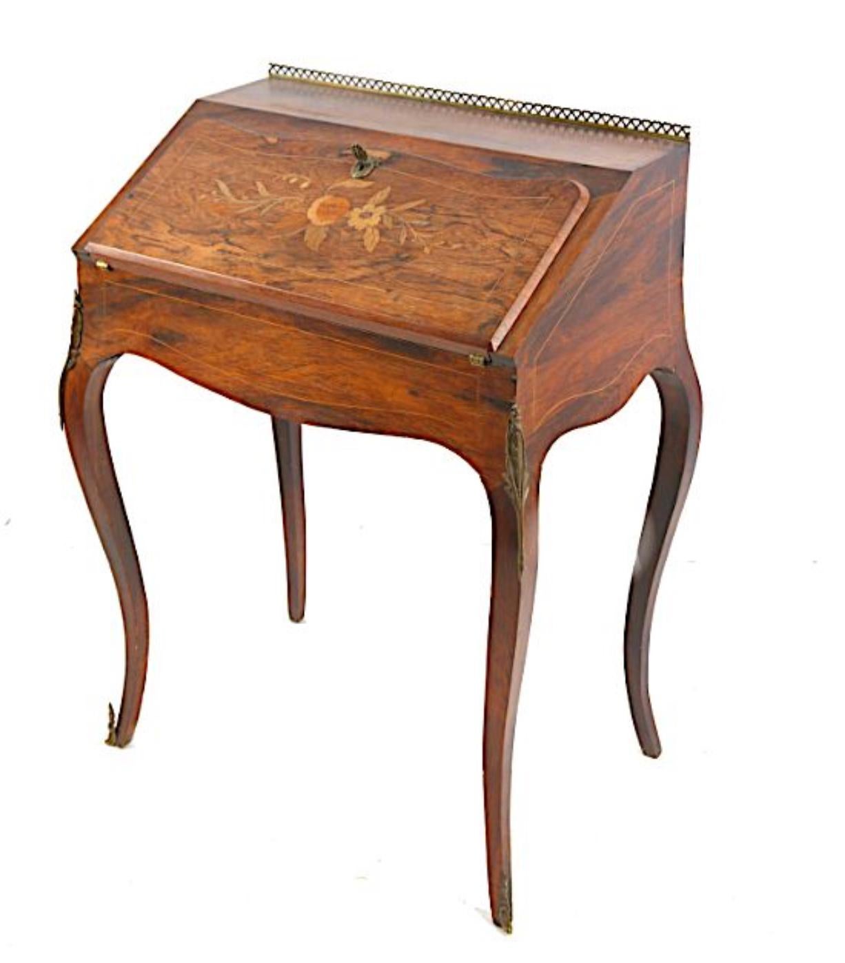 Elegante scrivania francese in impiallacciatura di palissandro, decorata con intarsi floreali, cassetti rivelatori, 66X92X43, stile Luigi XV.