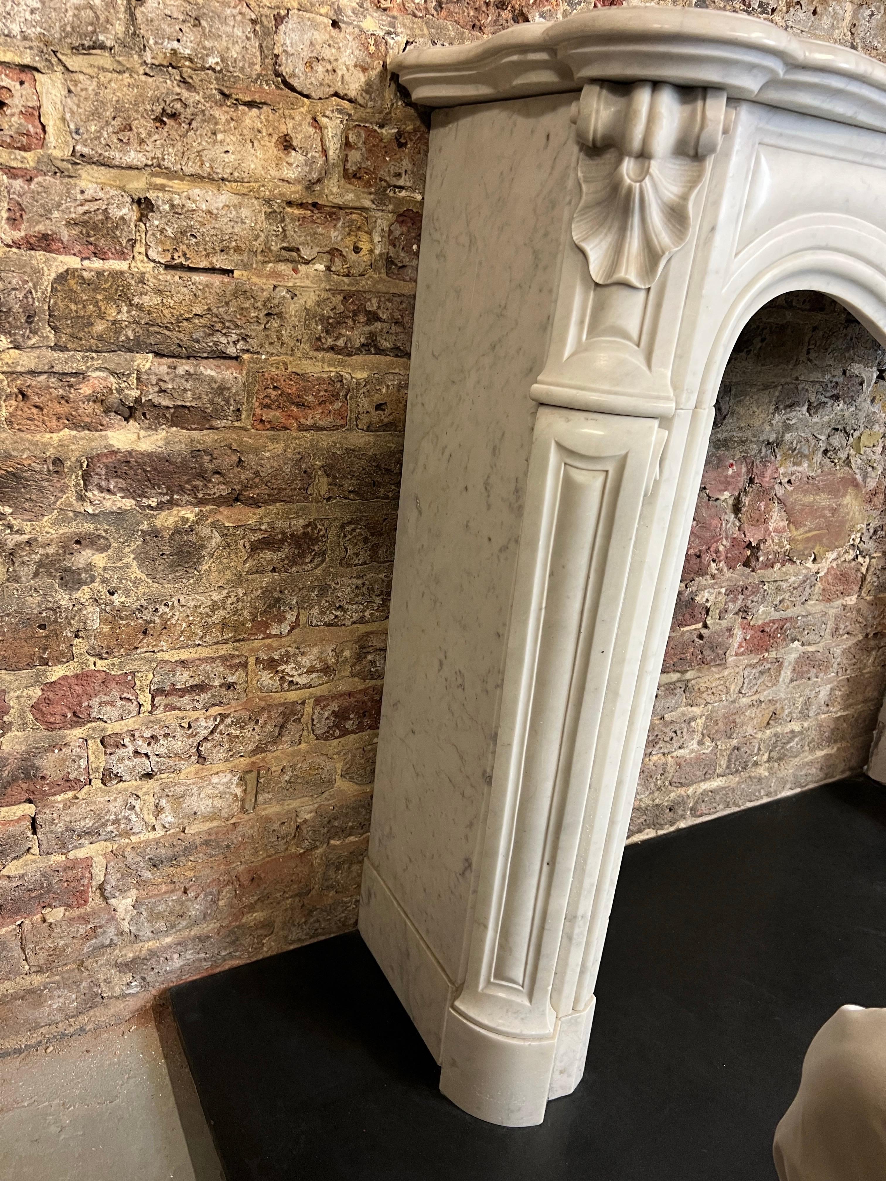 19th Century French Louis XV Marble Fireplace For Sale 6