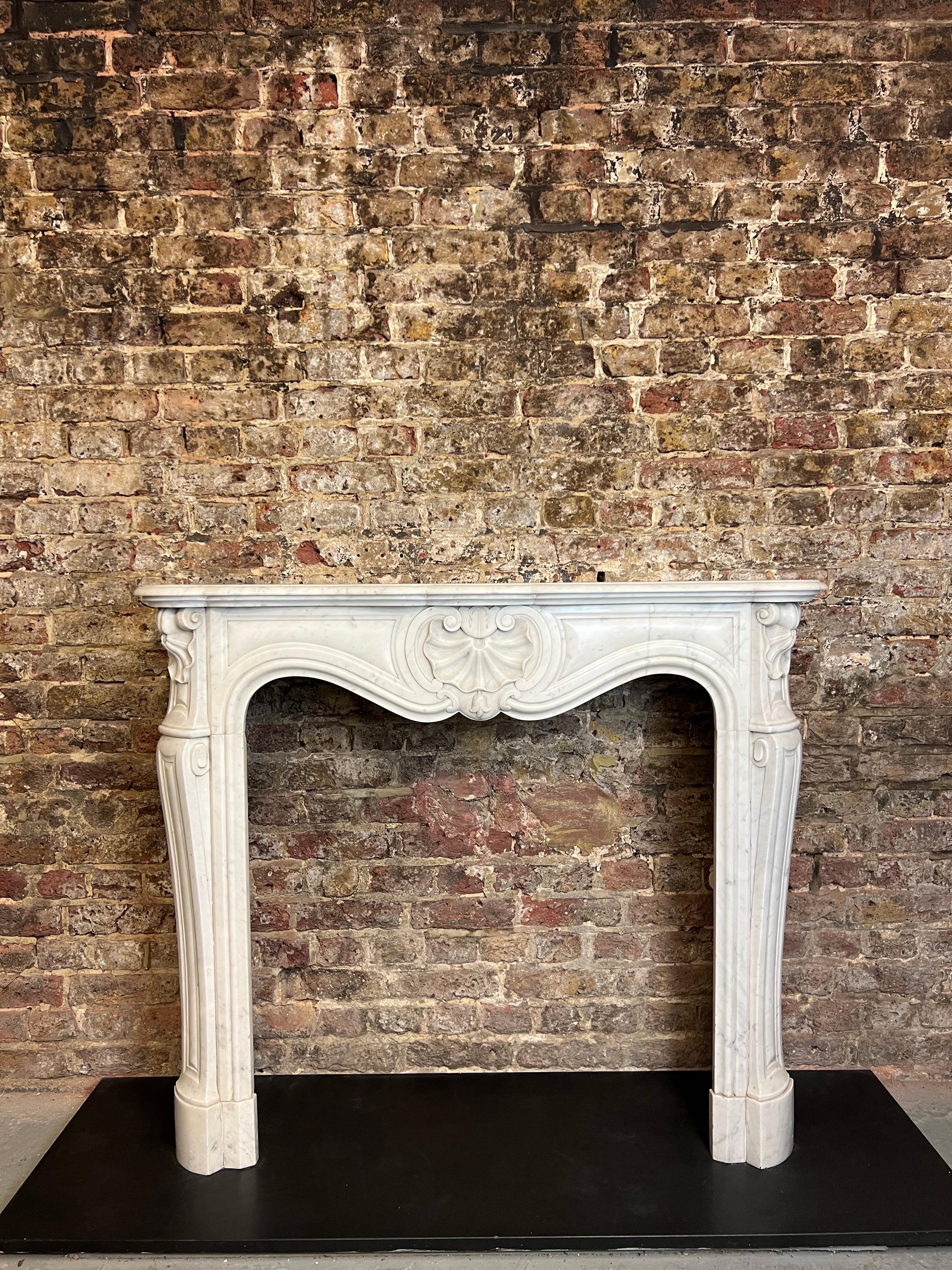 19th Century French Louis XV Marble Fireplace For Sale 1