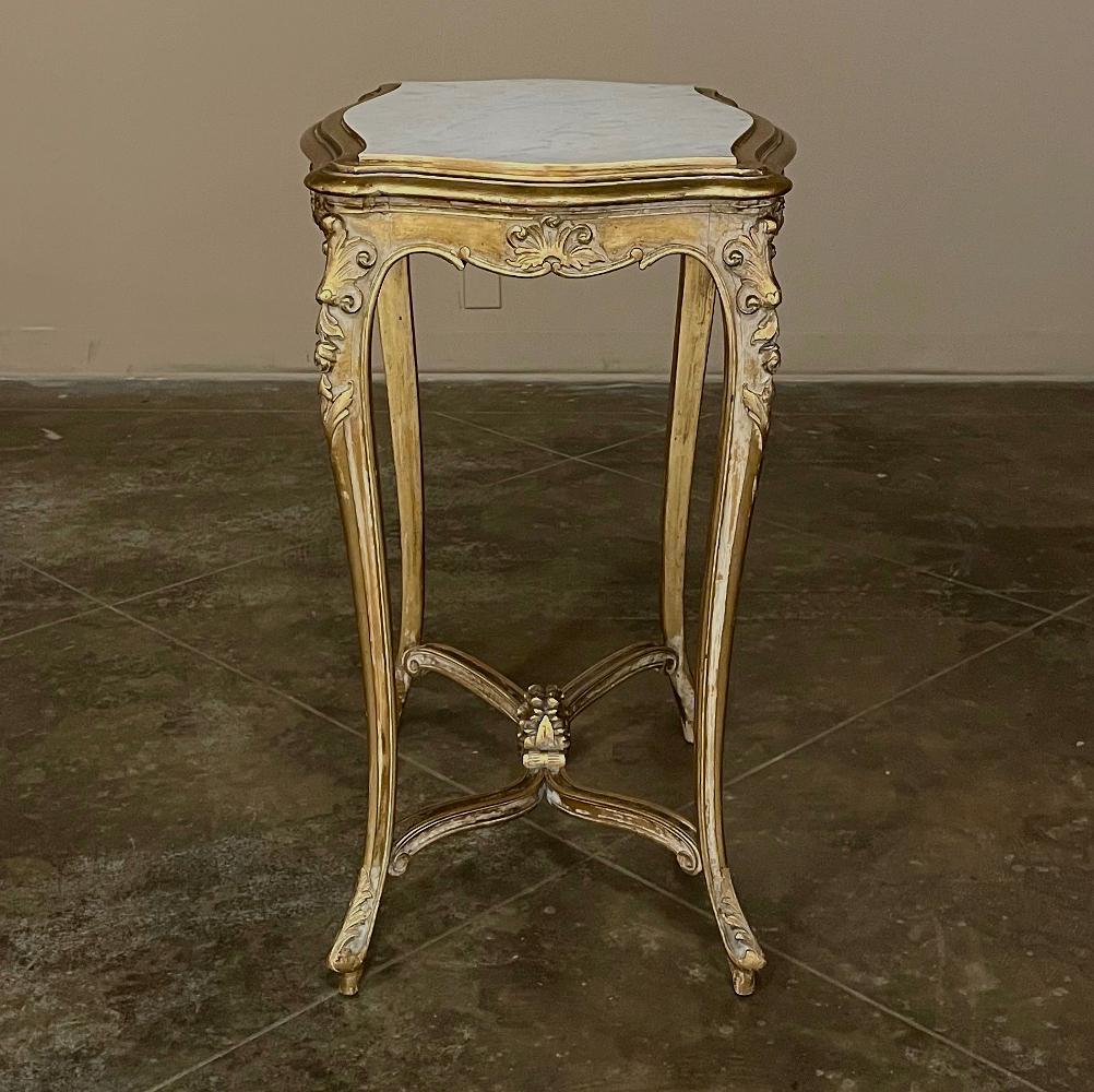19th Century French Louis XV Marble Top Giltwood End Table For Sale 1