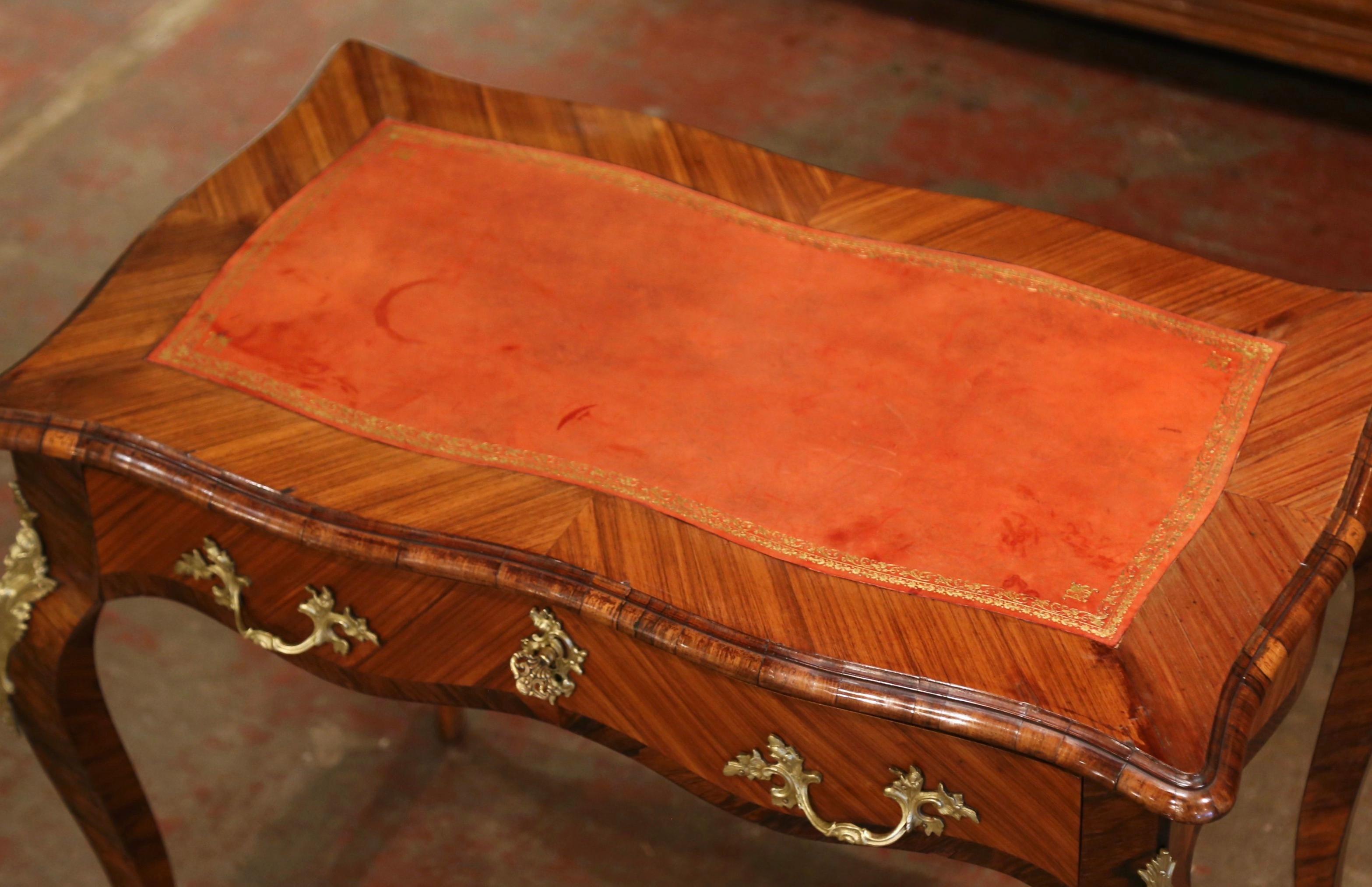 19th Century French Louis XV Leather Top Rosewood Marquetry & Bronze Ladies Desk In Excellent Condition For Sale In Dallas, TX