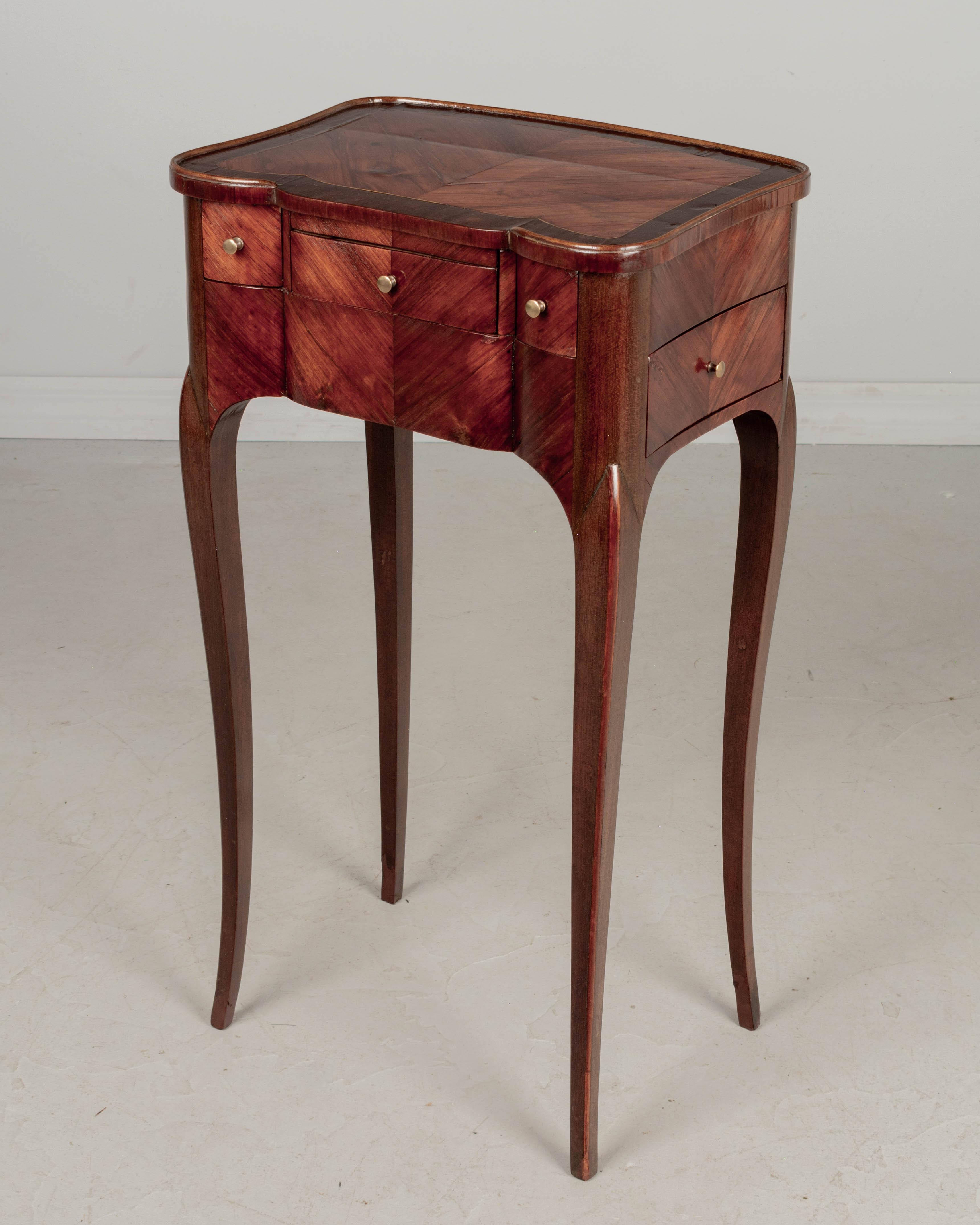 19th Century French Louis XV Marquetry Side Table In Good Condition For Sale In Winter Park, FL