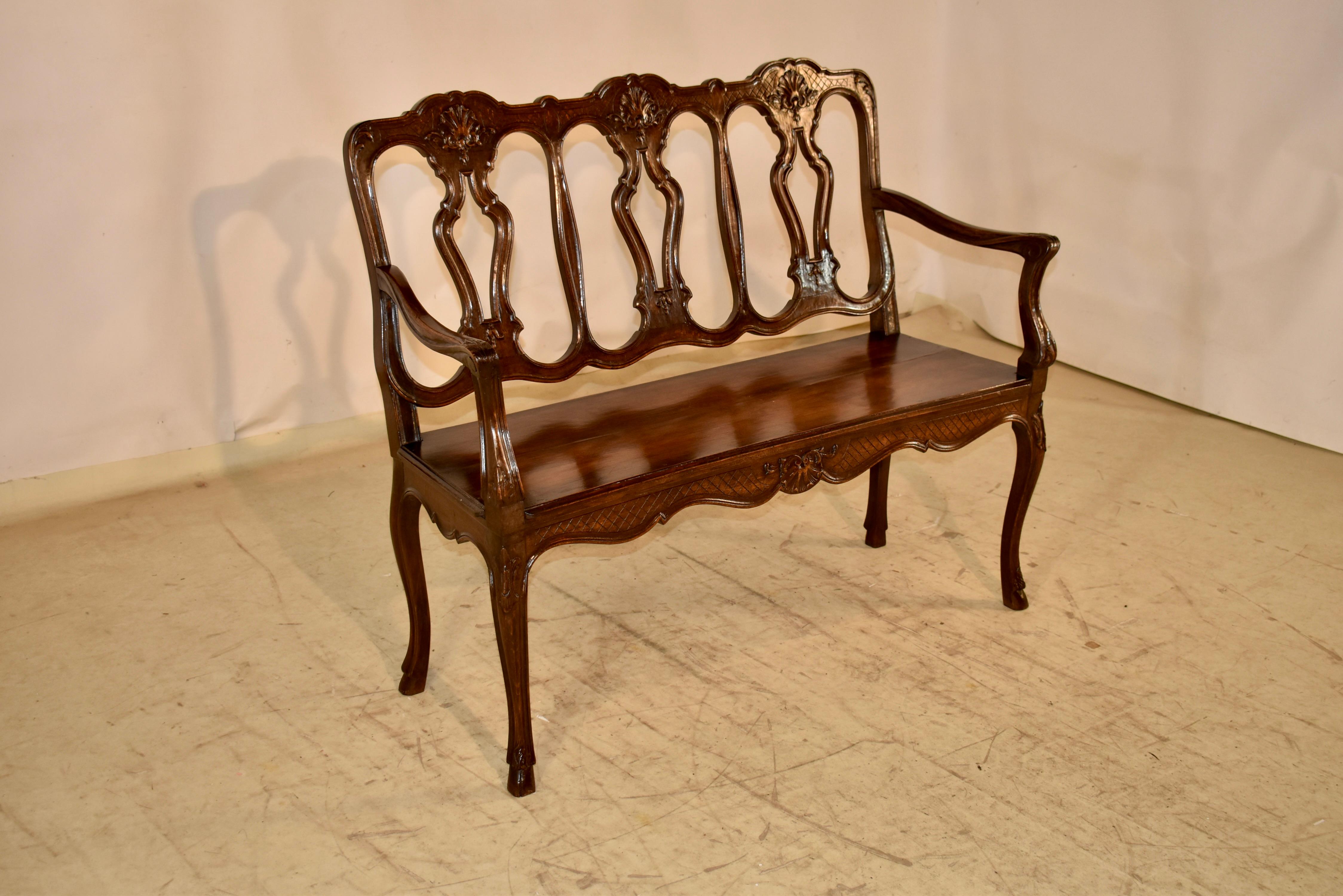 19th Century French Louis XV Oak Settee For Sale 1