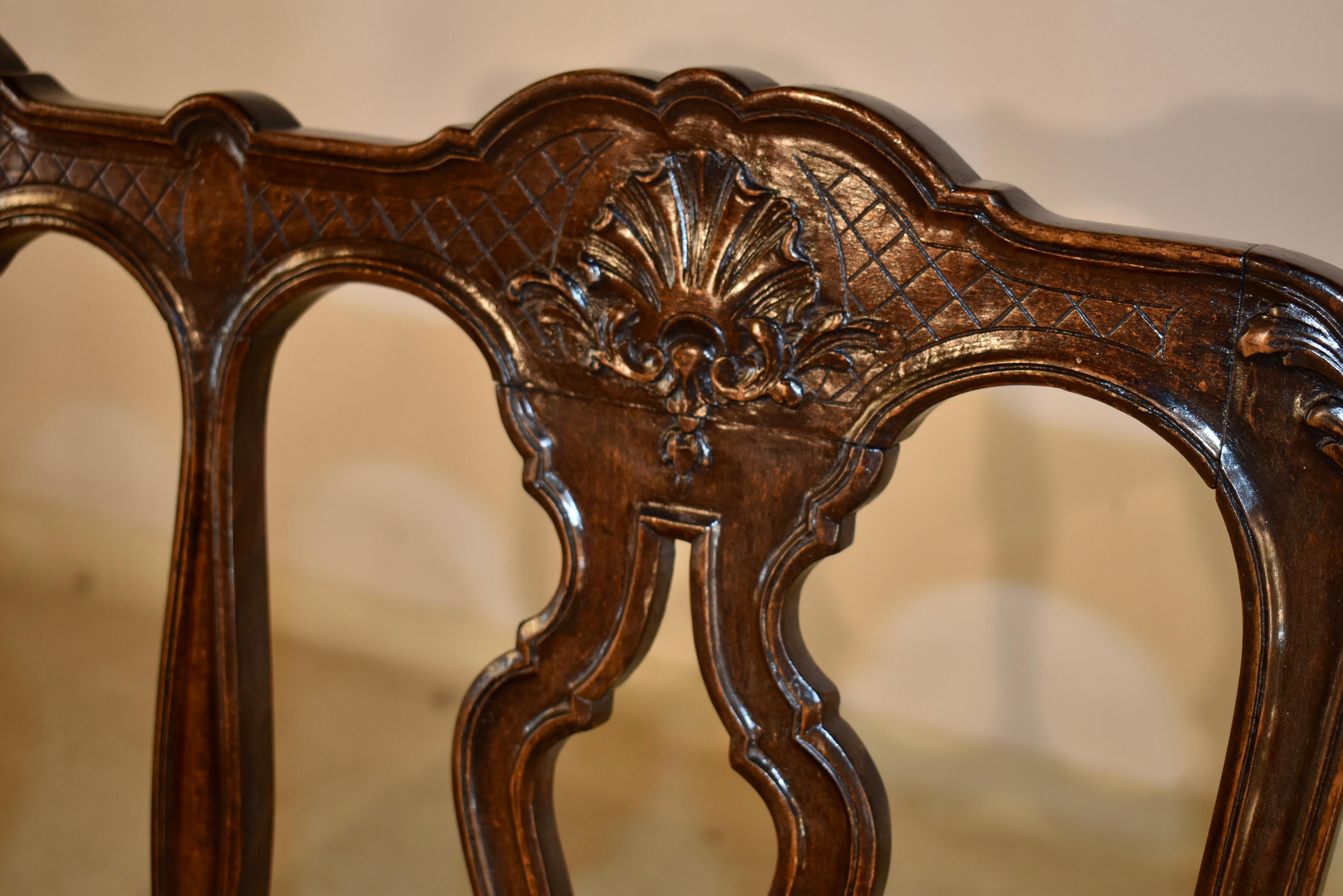 19th Century French Louis XV Oak Settee For Sale 5