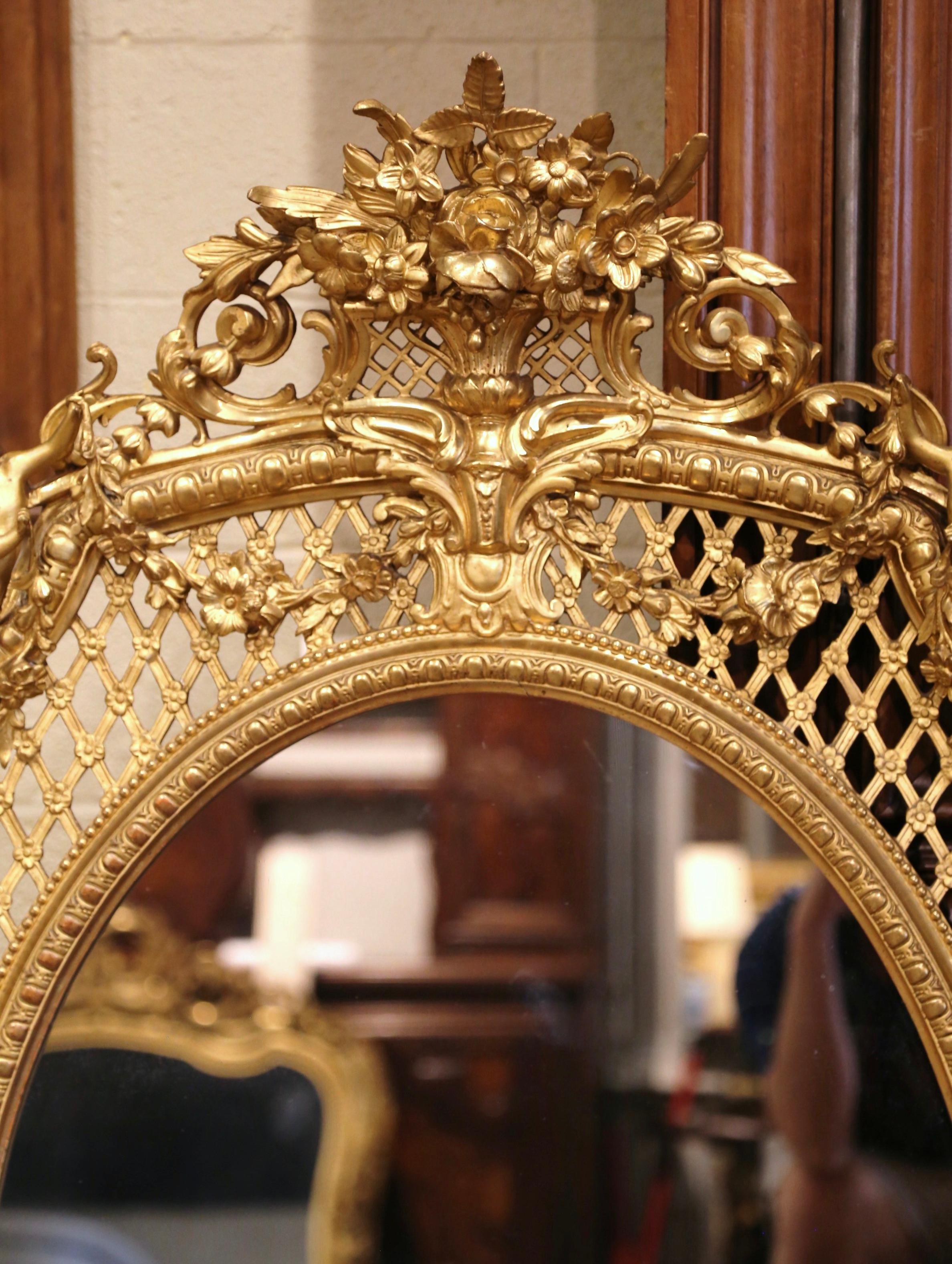 19th Century French Louis XV Rococo Carved Giltwood Mirror with Pierced Motifs 2