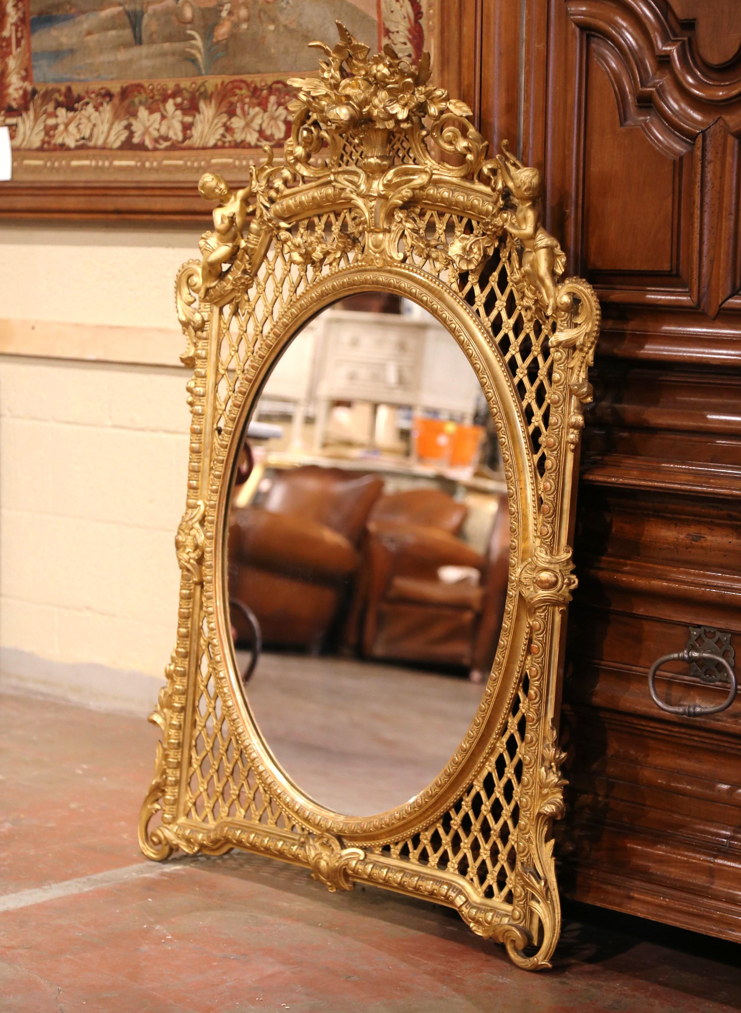 19th Century French Louis XV Rococo Carved Giltwood Mirror with Pierced Motifs 5