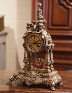 19th Century French Louis XV Rococo Gilt Bronze Mantel Clock with Cherubs